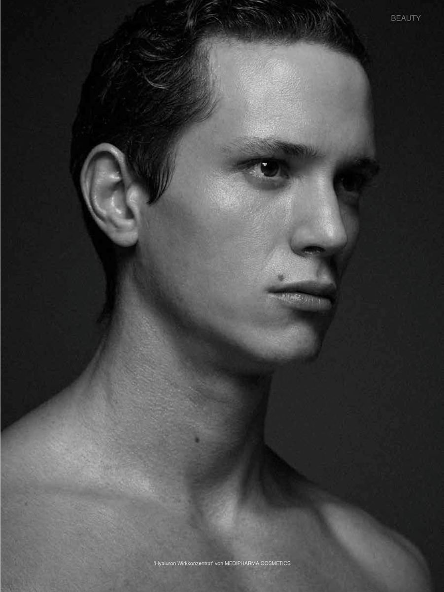 Michael-Munique-APPROVED_02 23_002.jpg