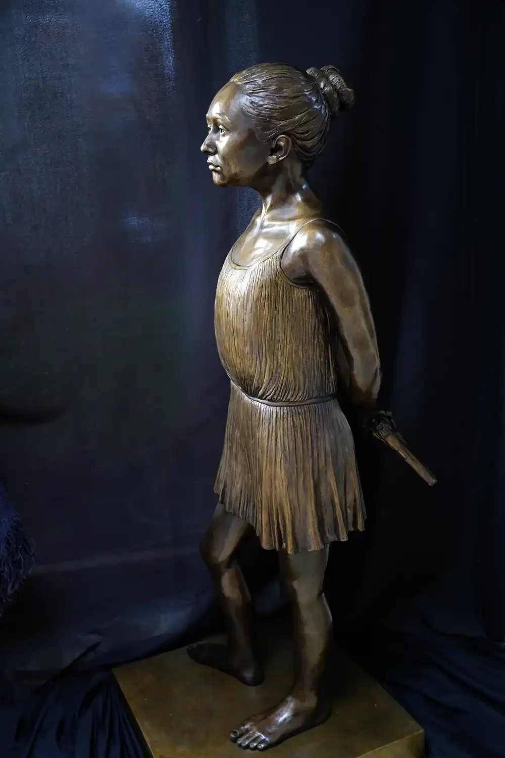 'Young Artemis', 2020 
(Patinated bronze 128 x 45 x 45cm)