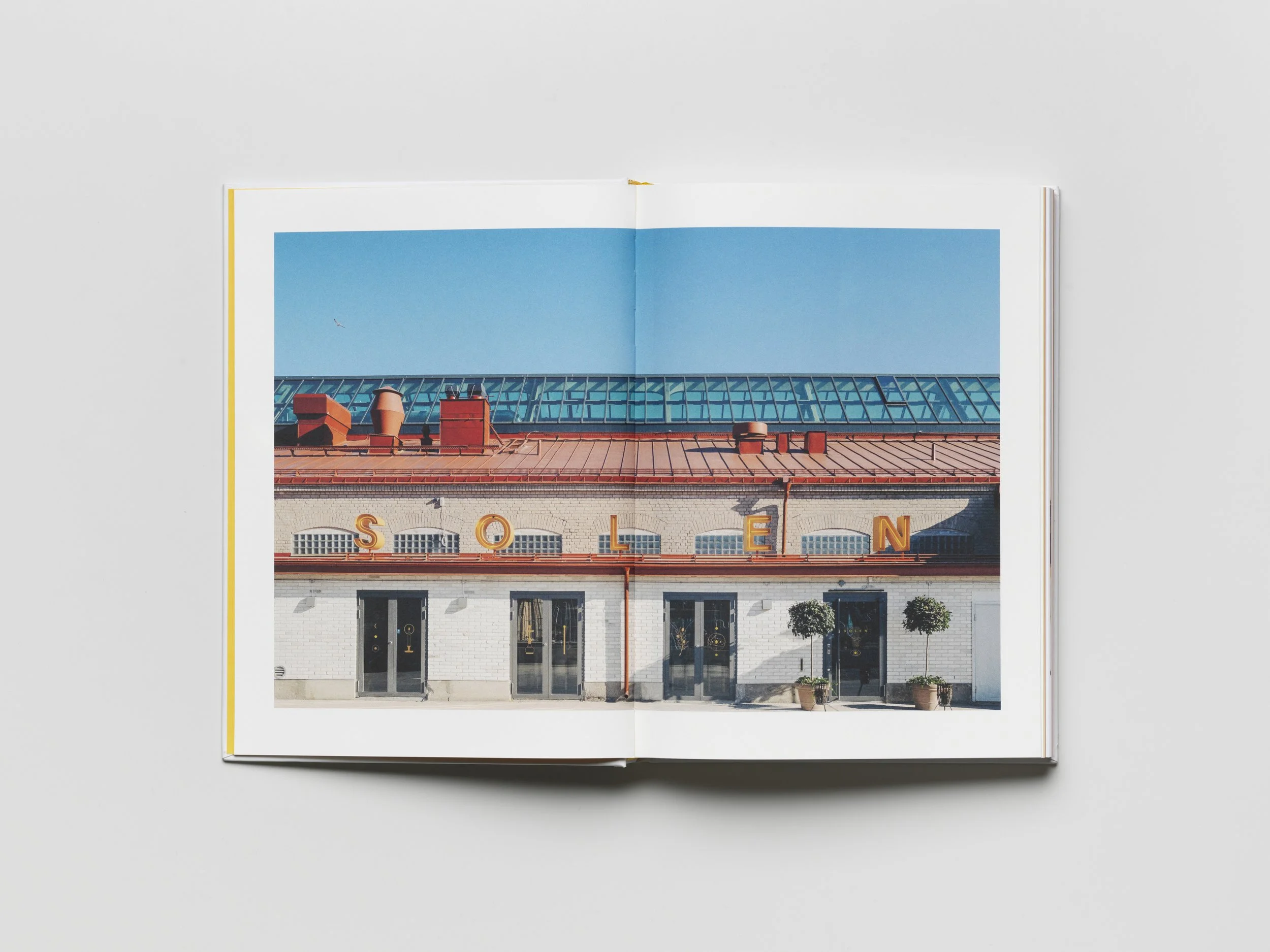 DanielCarlsten_Solen_Book_Spread_002.jpg