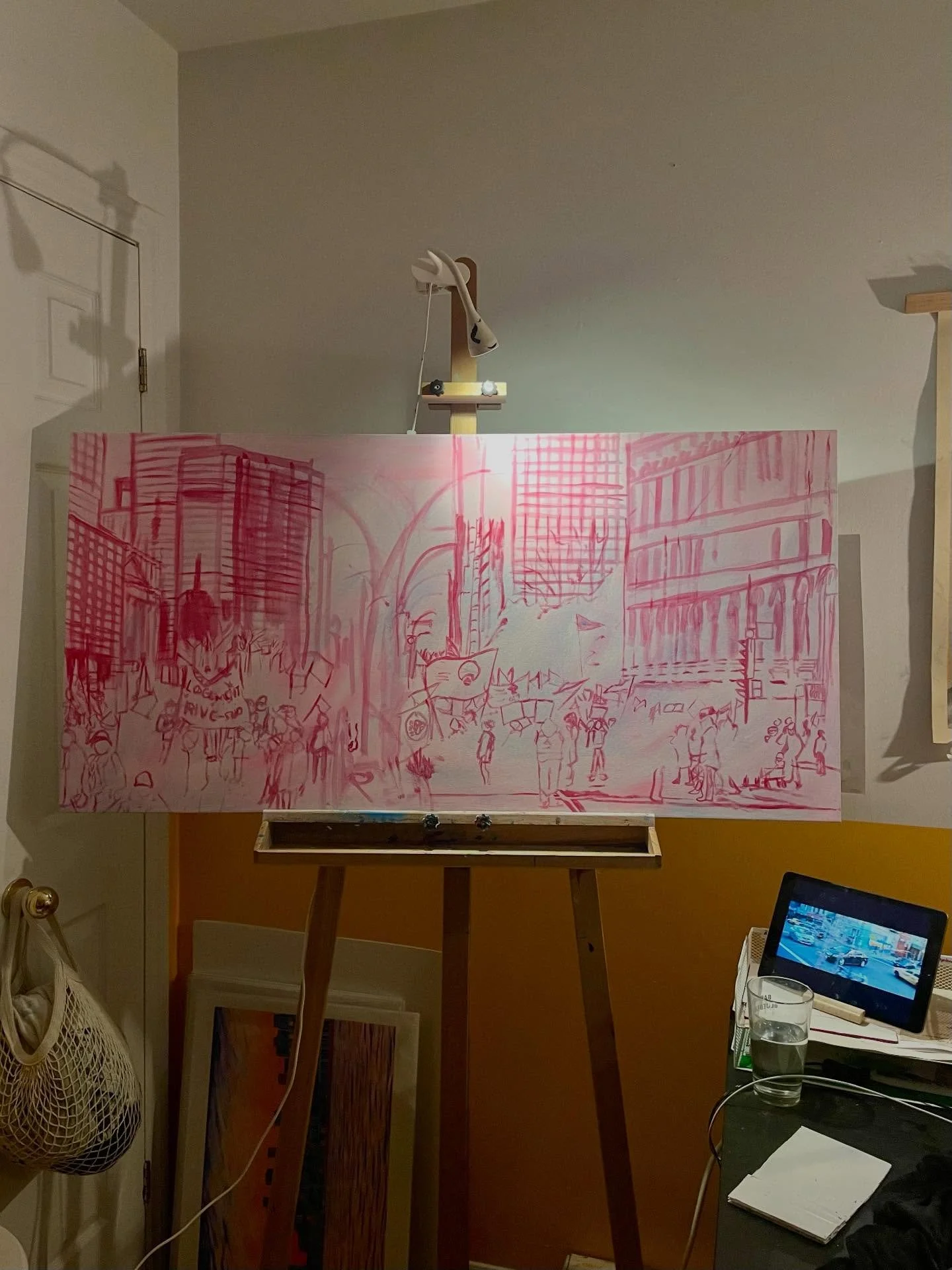 commencer une nouvelle toile sur les manif communautaires/syndicales > finir d&rsquo;autres projets et travailler sur mes prints lol

attaques autoritaires ➡️ ripostes communautaires 🥊

Je compte inclure beaucoup de groupes dans cette toile, si t