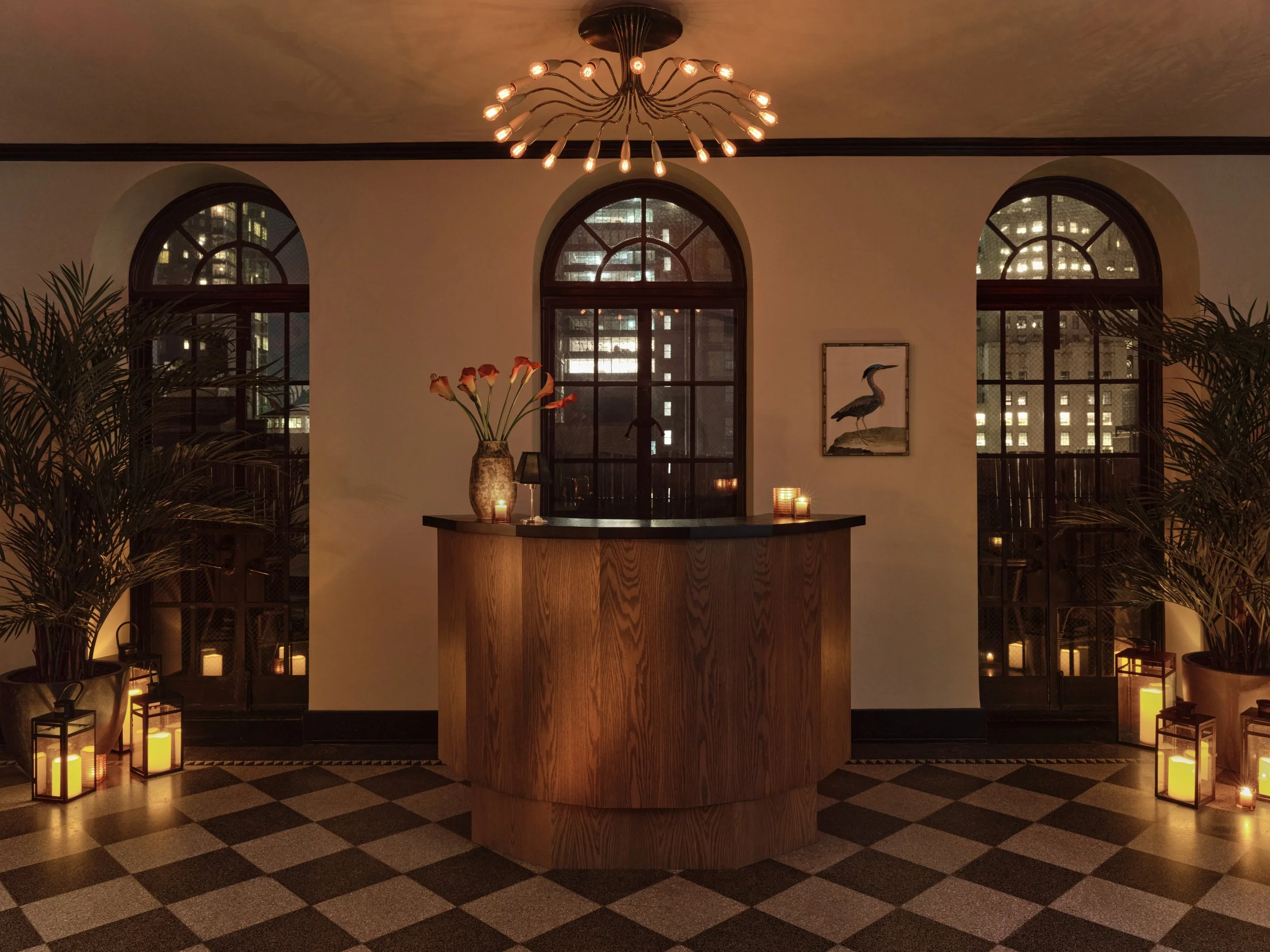 Host Stand_Entrance_Broken Shaker.jpg