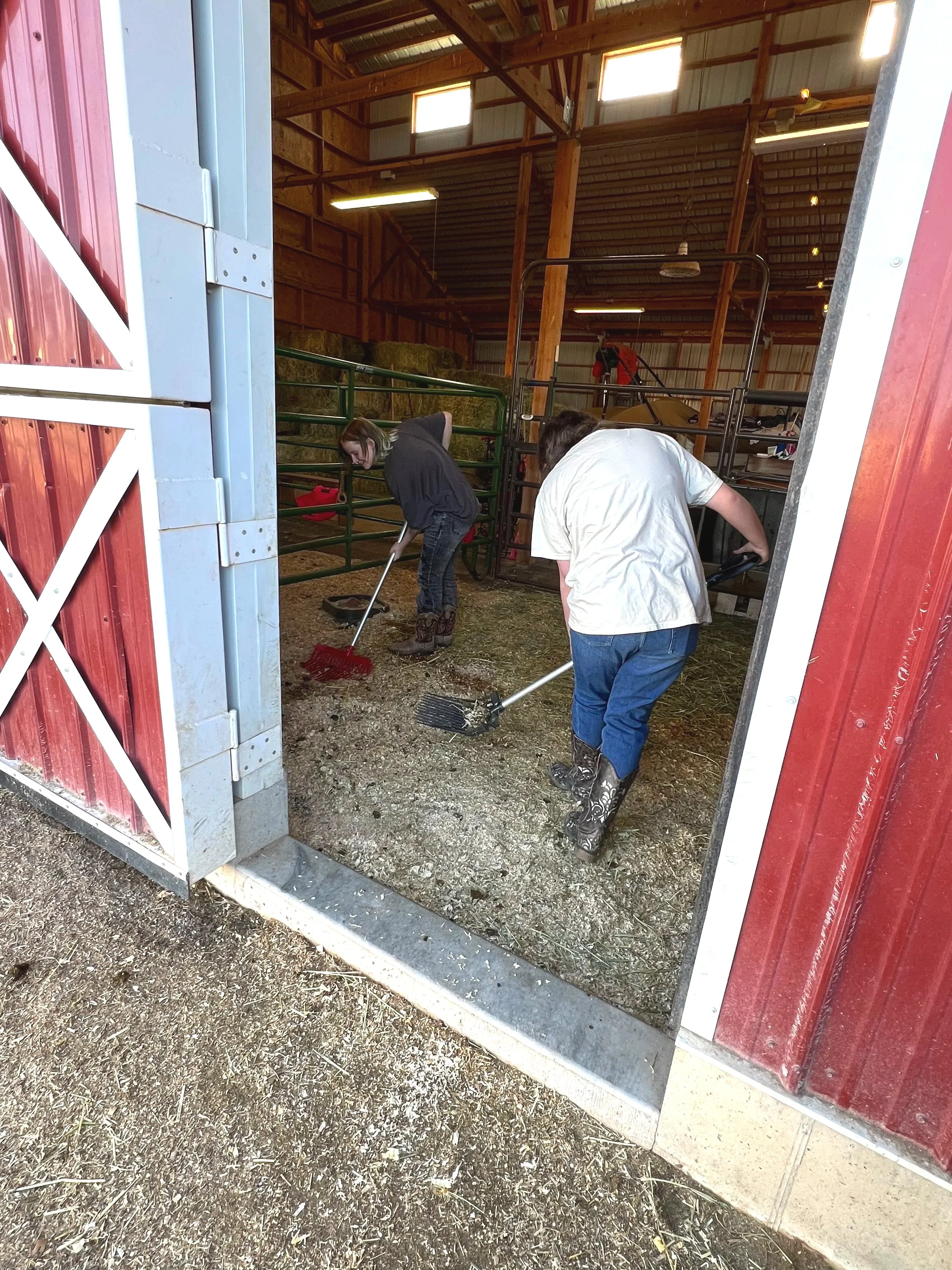 7862+-+Pocatello+Barn+Cleaning+2+IMG_0375.jpg