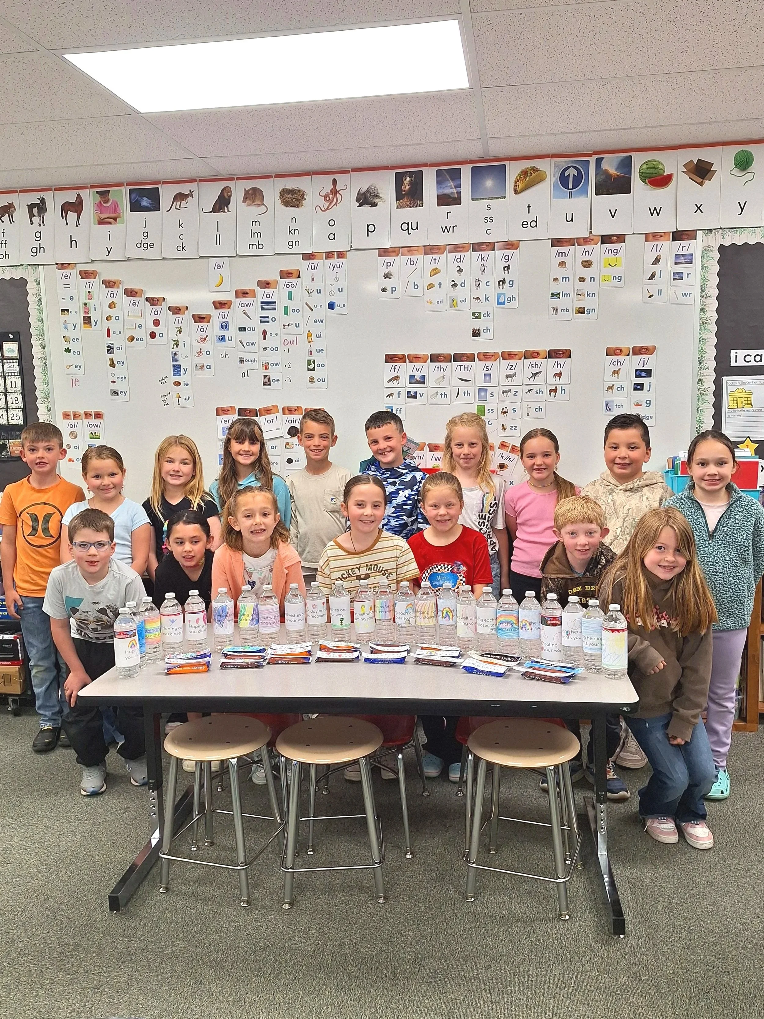 8477+-+Blackfoot+-+students+decrating+snacks+for+Ronald+McDonald+House+20260421_083718.jpg