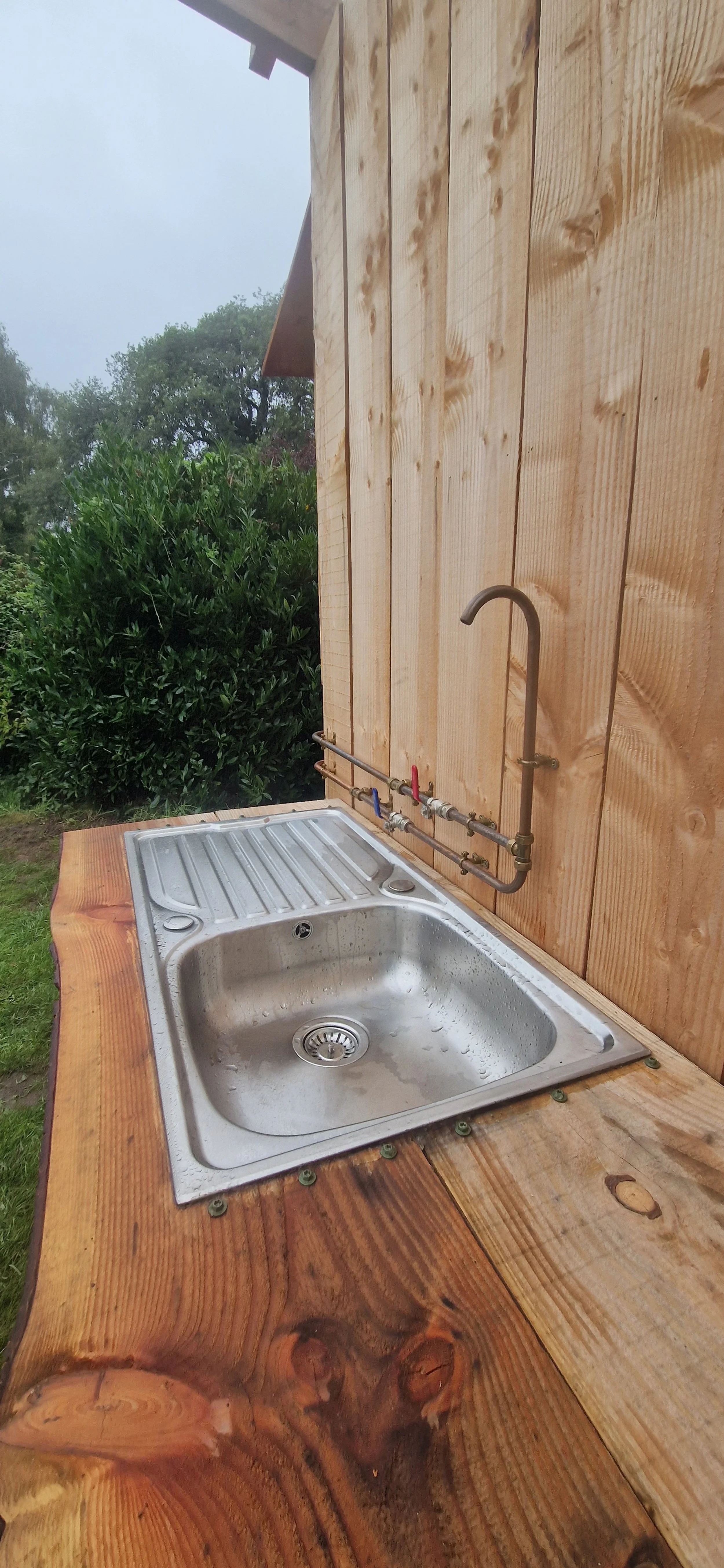 Washing Up Area 1.jpg