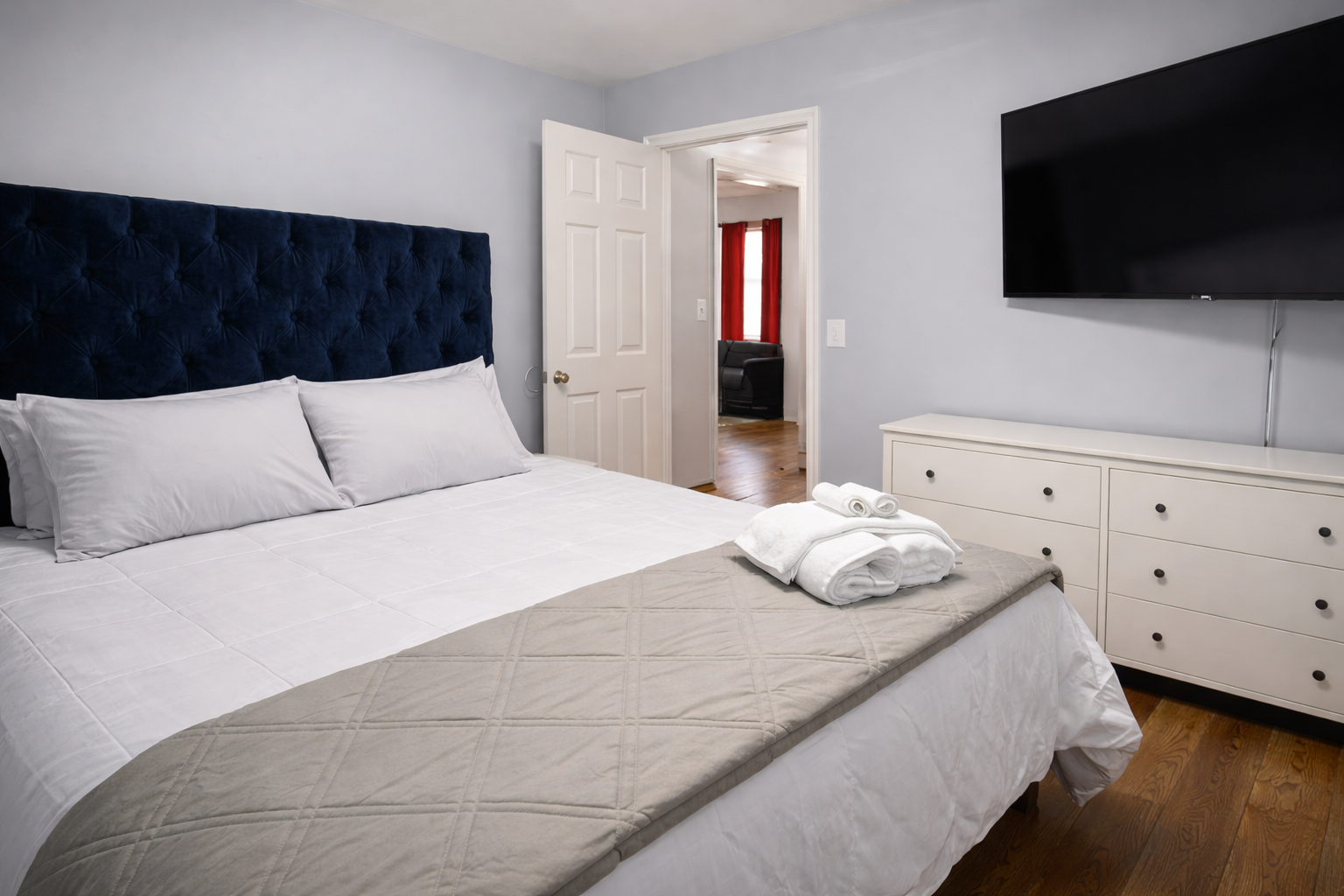 2 Bedroom, 1 Bath Apartment