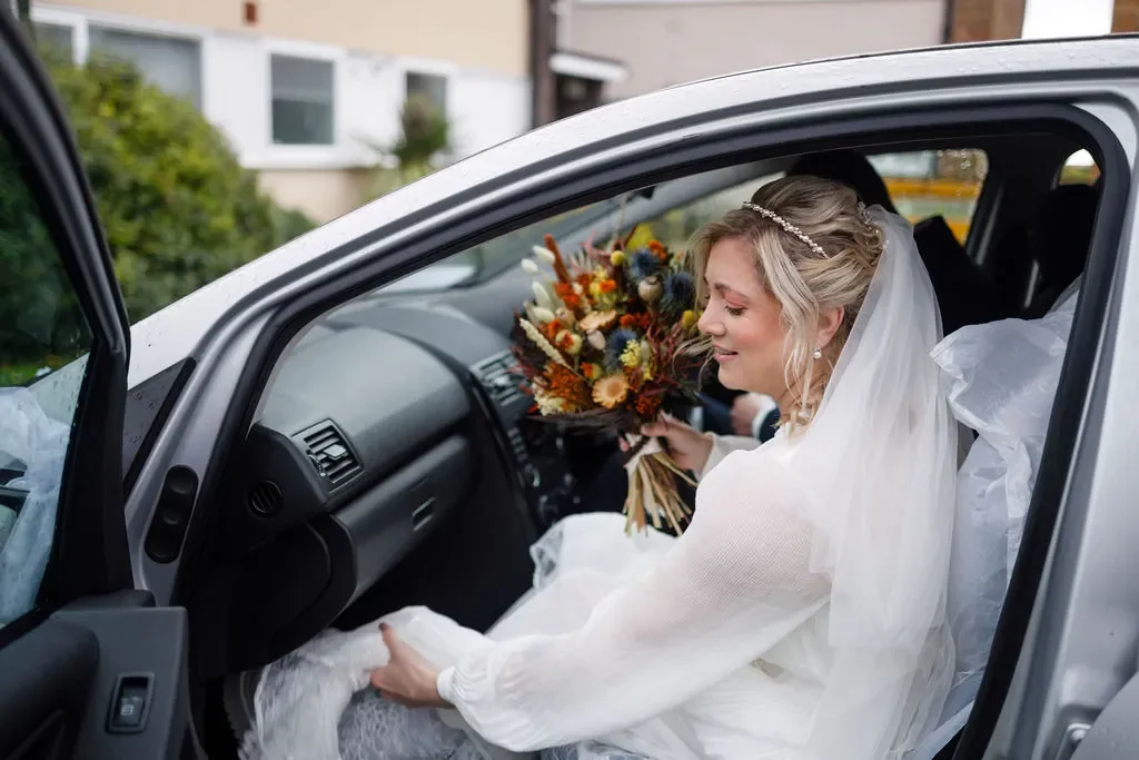 Jana&GavinKentAutumnRainyWeddingPhotography(128of499).webp