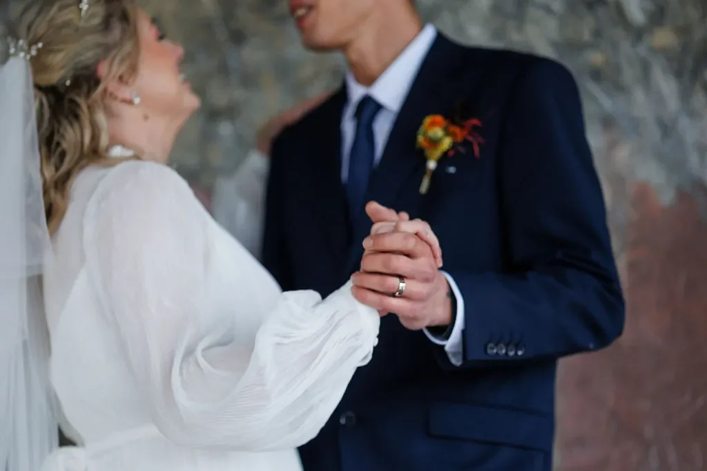 Jana&GavinKentAutumnRainyWeddingPhotography(358of499).webp
