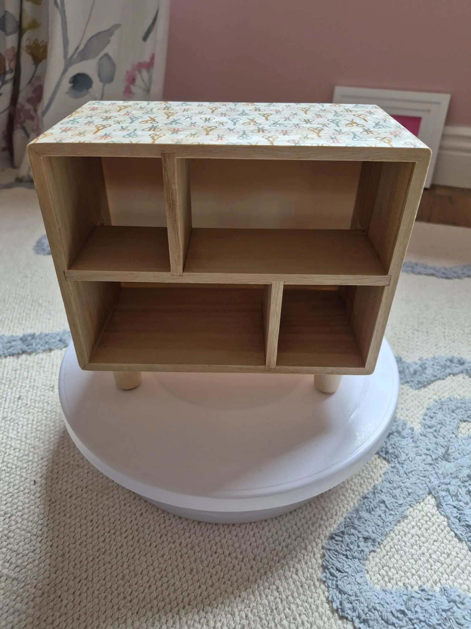 Scissors - no drawers.jpeg