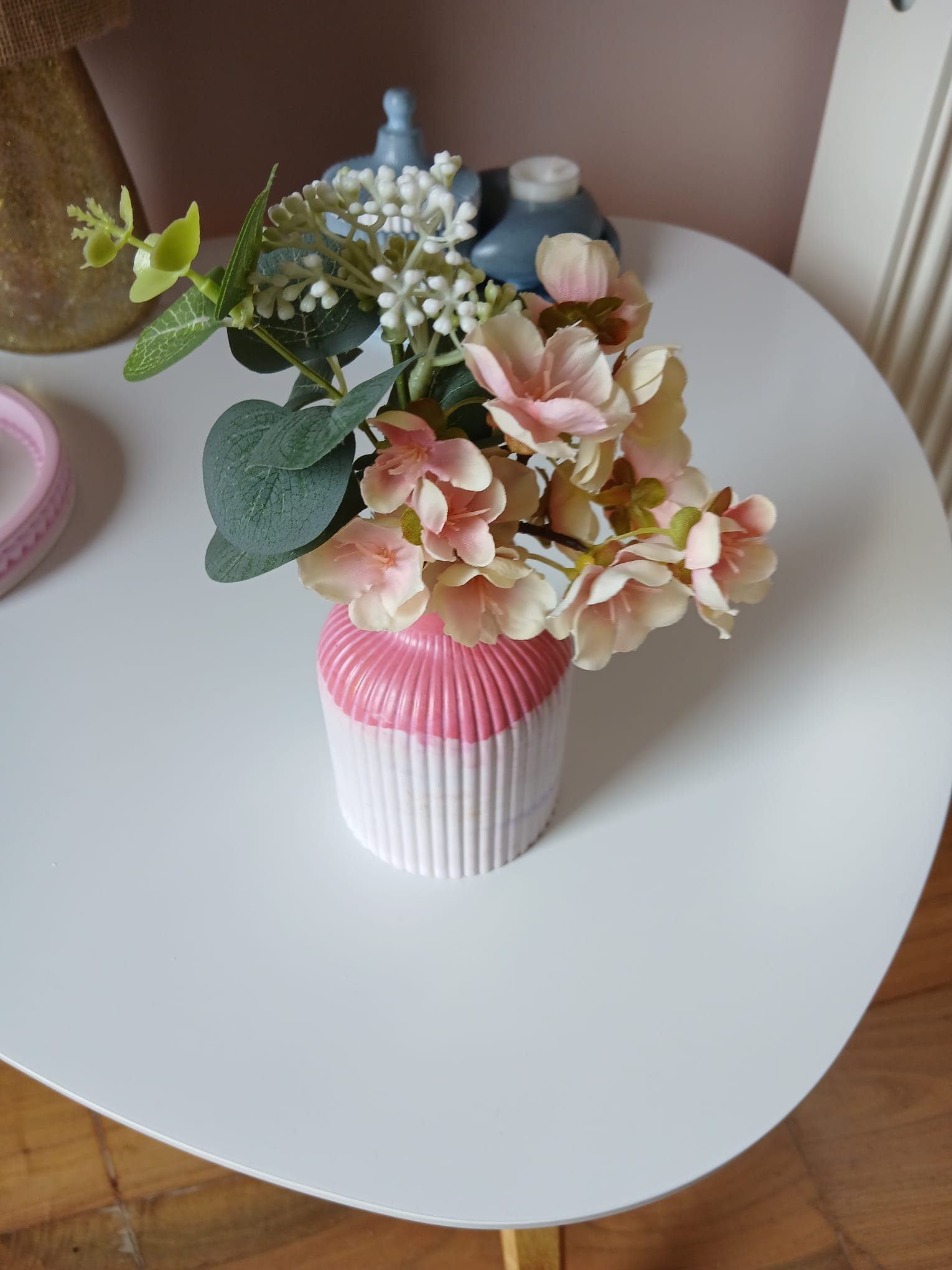 Sitting Pretty - Vase 1 - Copy.jpg