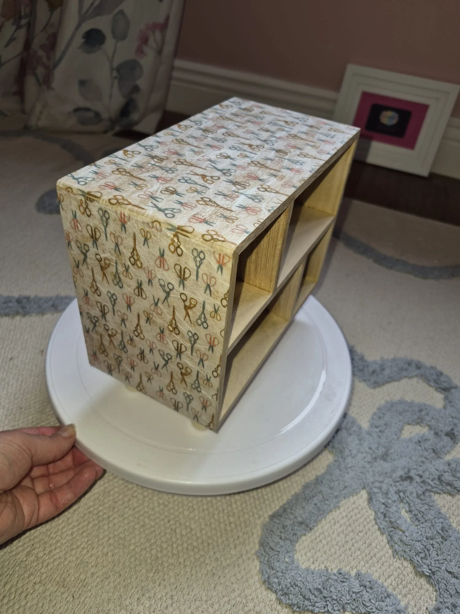 Scissors - Top side no drawers.jpeg