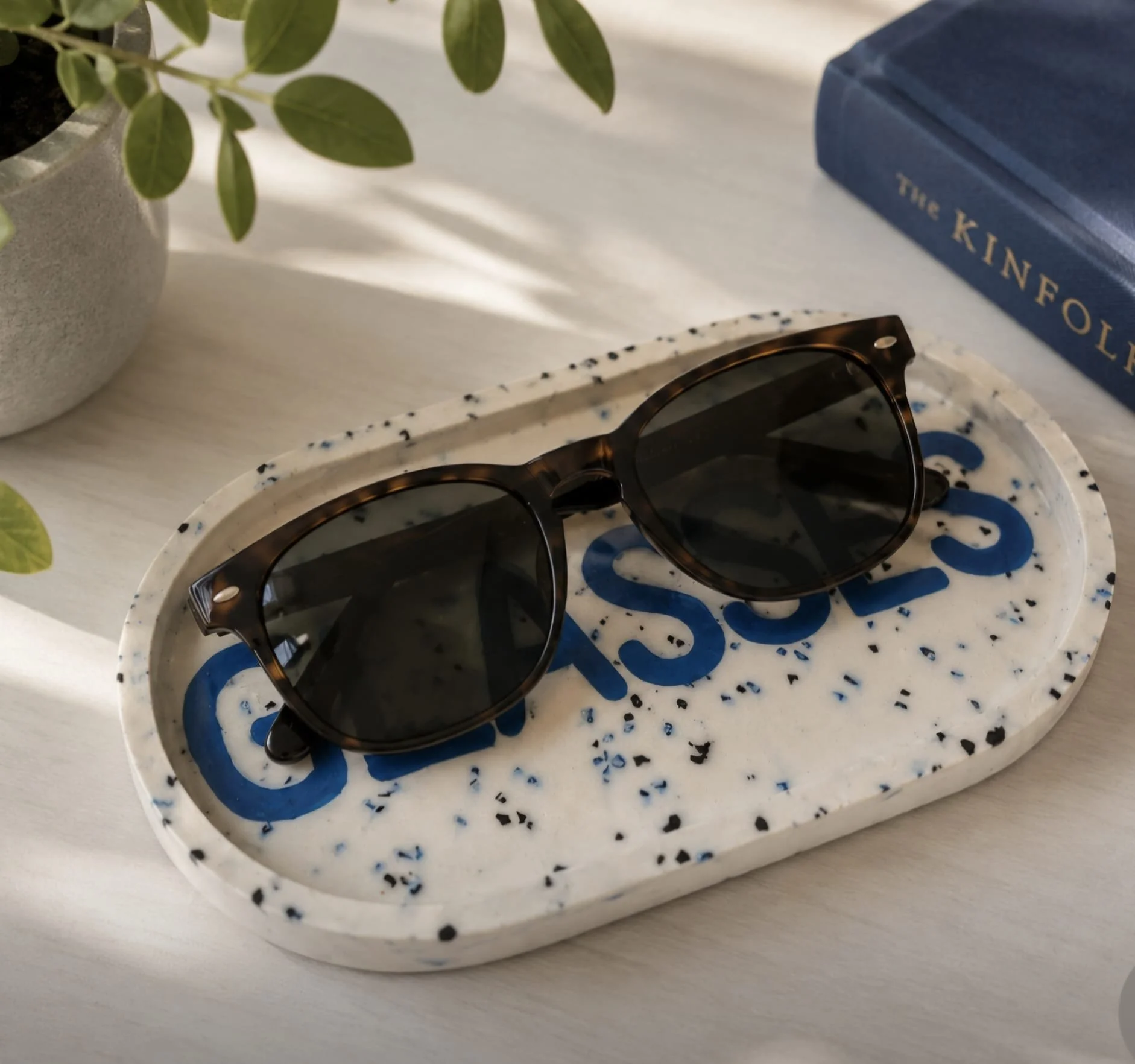 Glasses Dish - Display photo - Sunglasses.jpeg