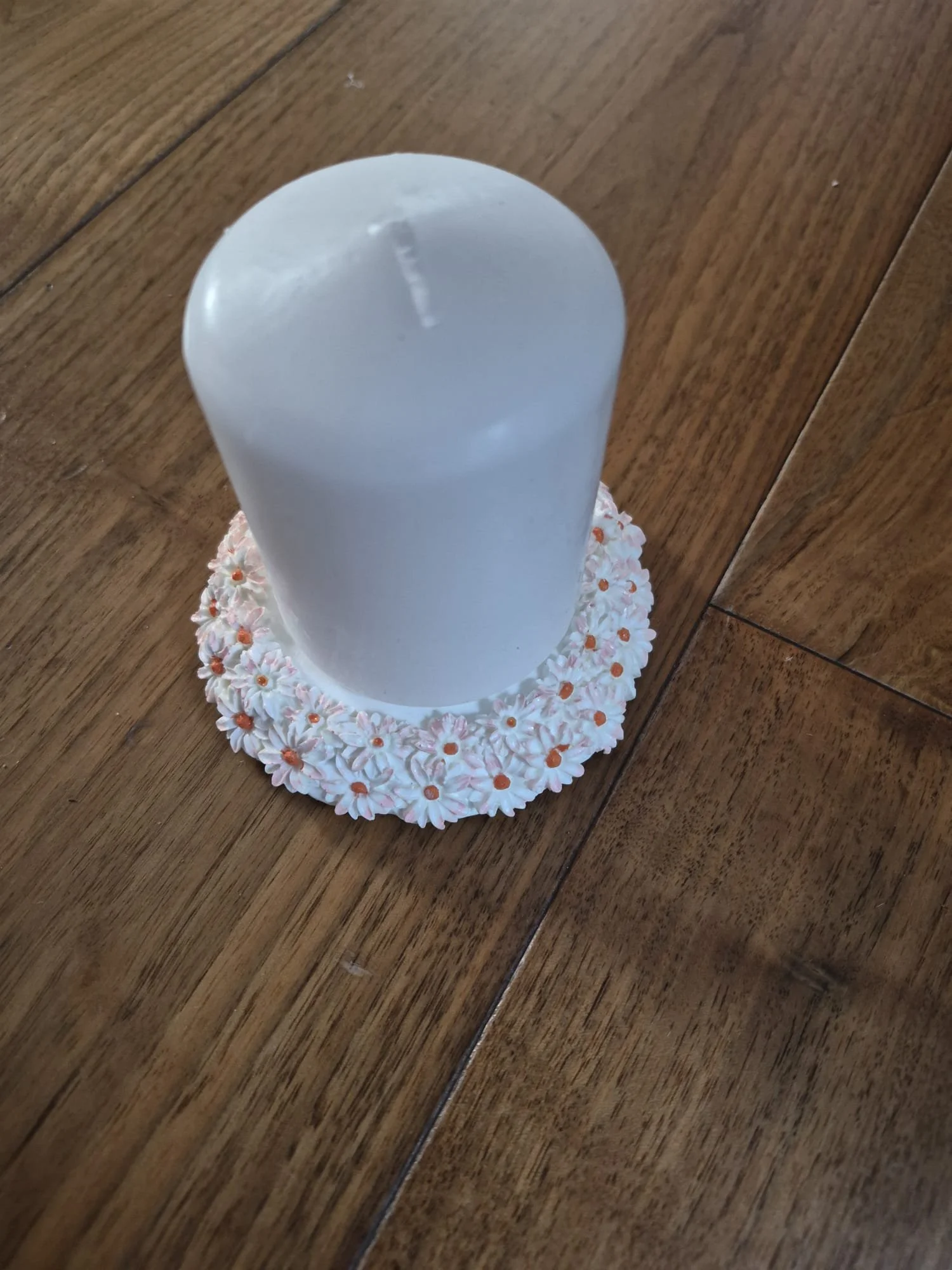 Candle Base - Pale pink and orange centers - front view.jpeg