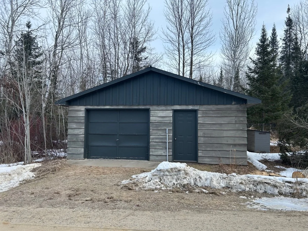 Detached garage, Northwest Metro