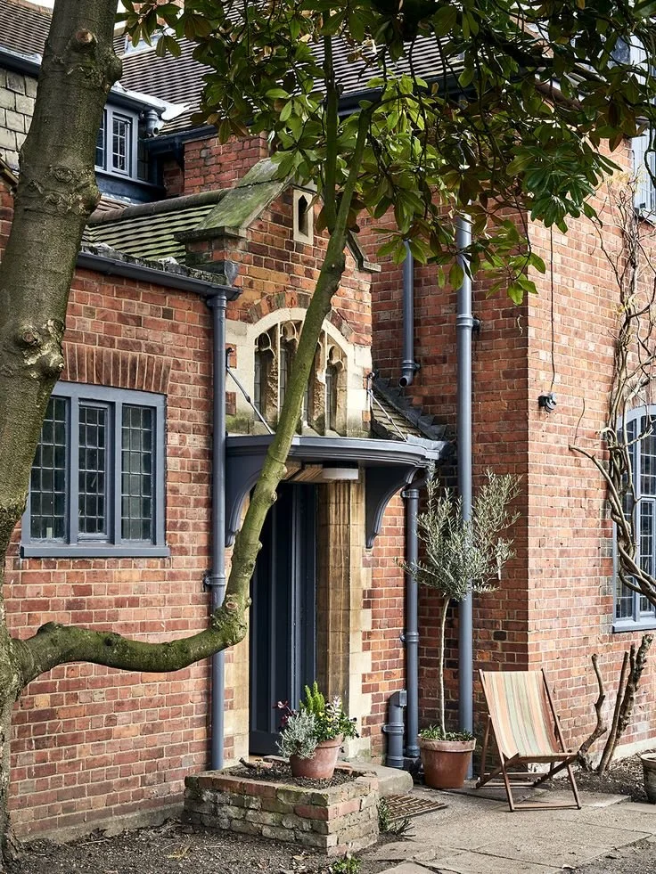 Vicarage SW London