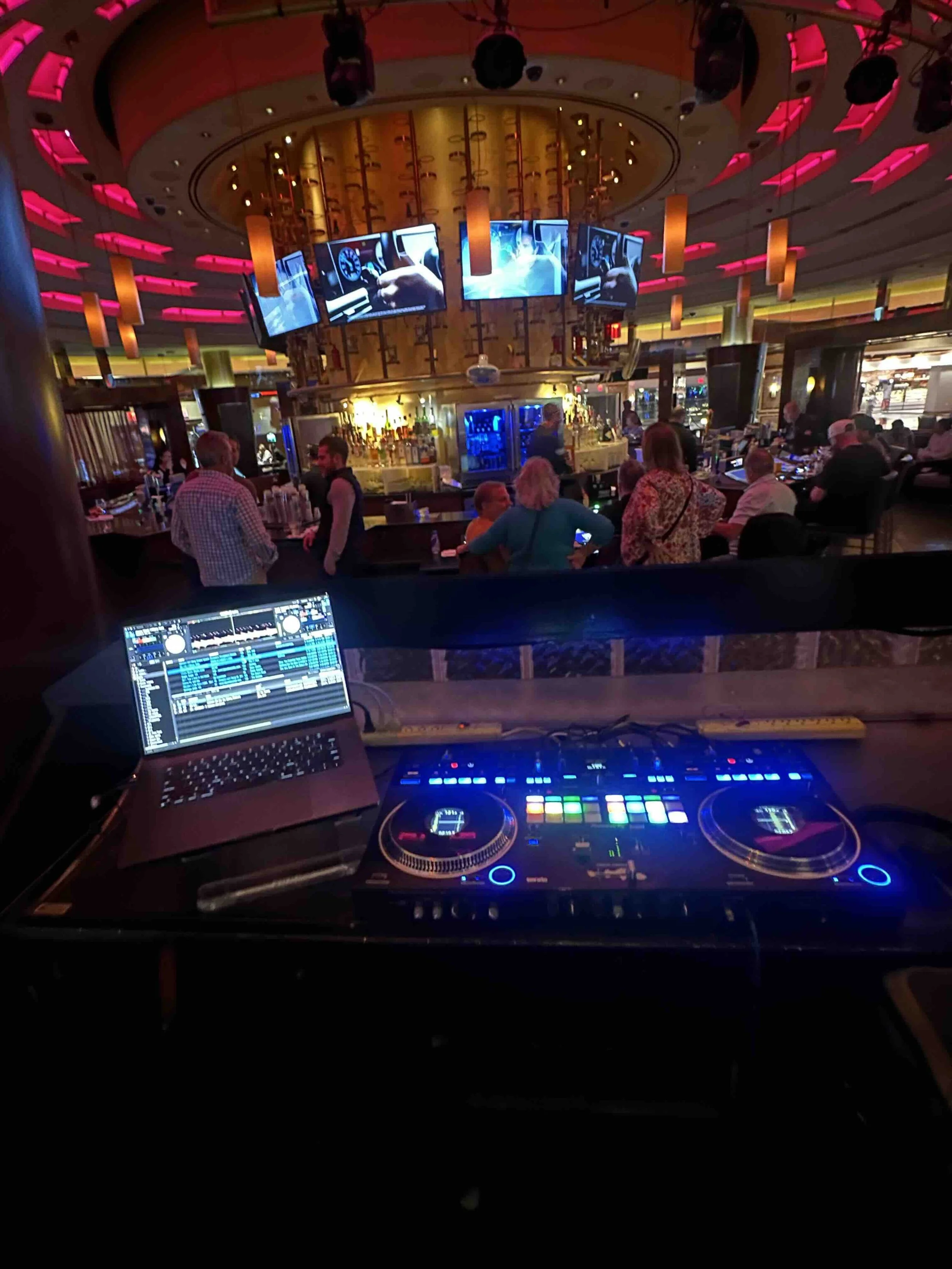 Xhibition Bar, Harrah’s AC