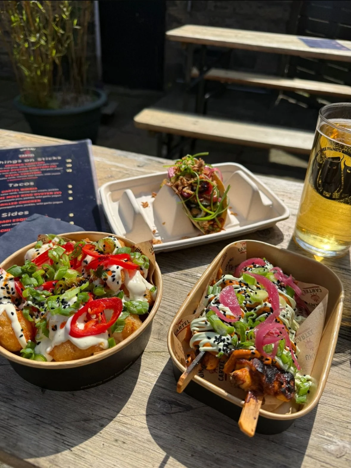 WHAT YOU DOING THIS WEEKEND?!?!👀🧐

We are in Slaithwaite at The Sixth Fiend! 🍻

We are very excited to do our flame grilled Things on Sticks and some really tasty seasonal tacos!🌮 🔥

📍@thesixthfiendtaphouse 
5-9pm Friday / 12 -8pm Saturday / 12