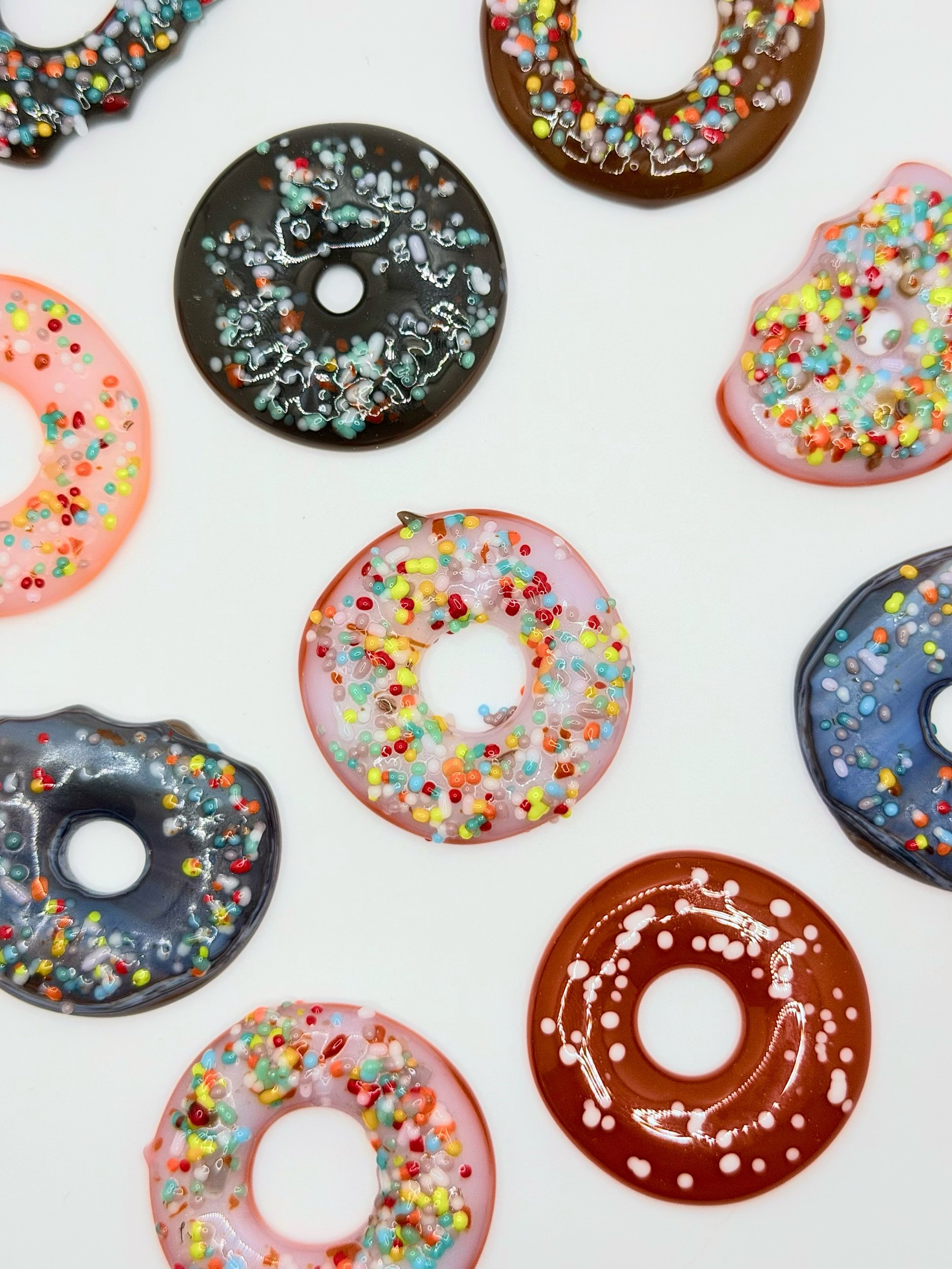 Fused glass doughnut magnet