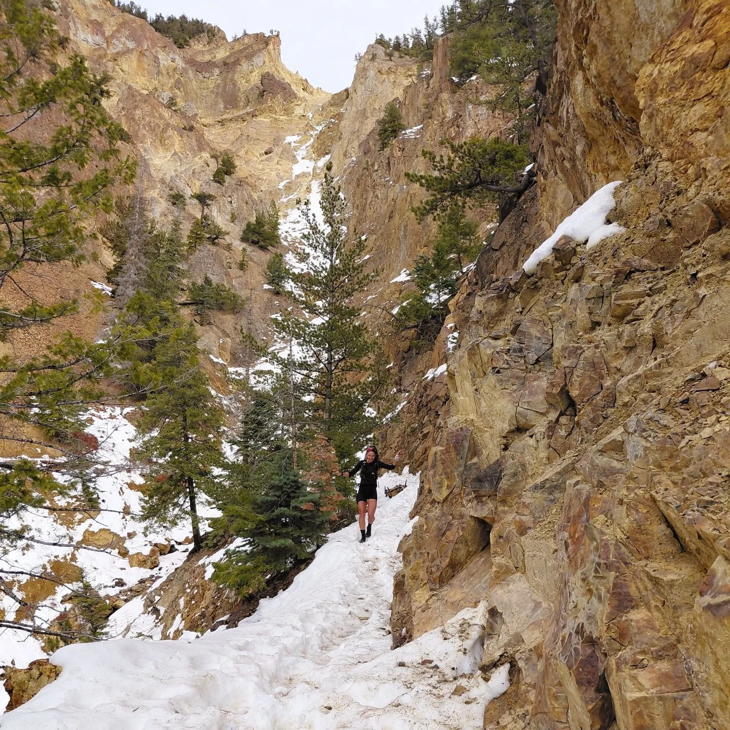 Winter running.. 🔋 Getting excited for things to come in 2026!