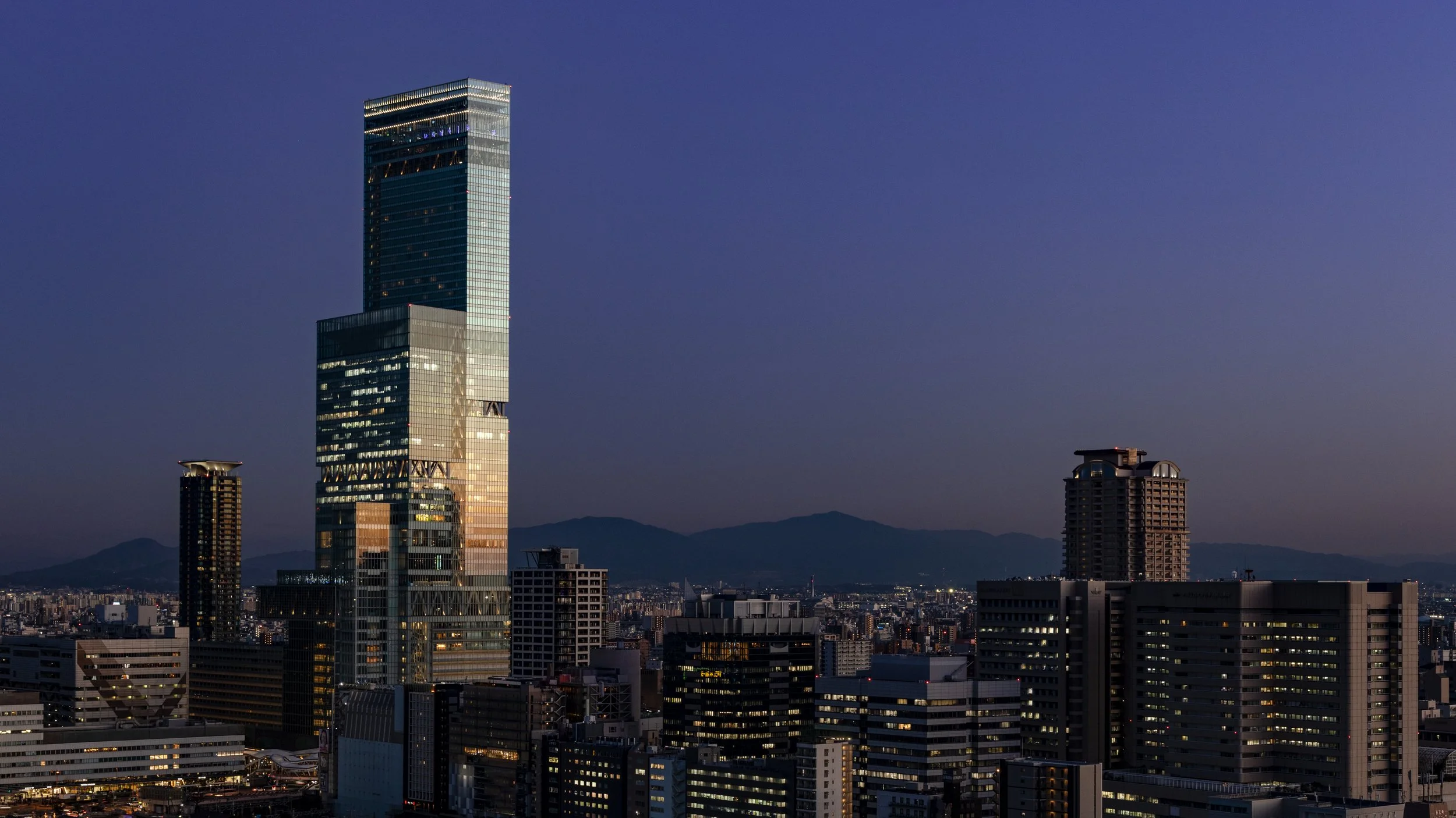 Osaka Twilight  |  2026