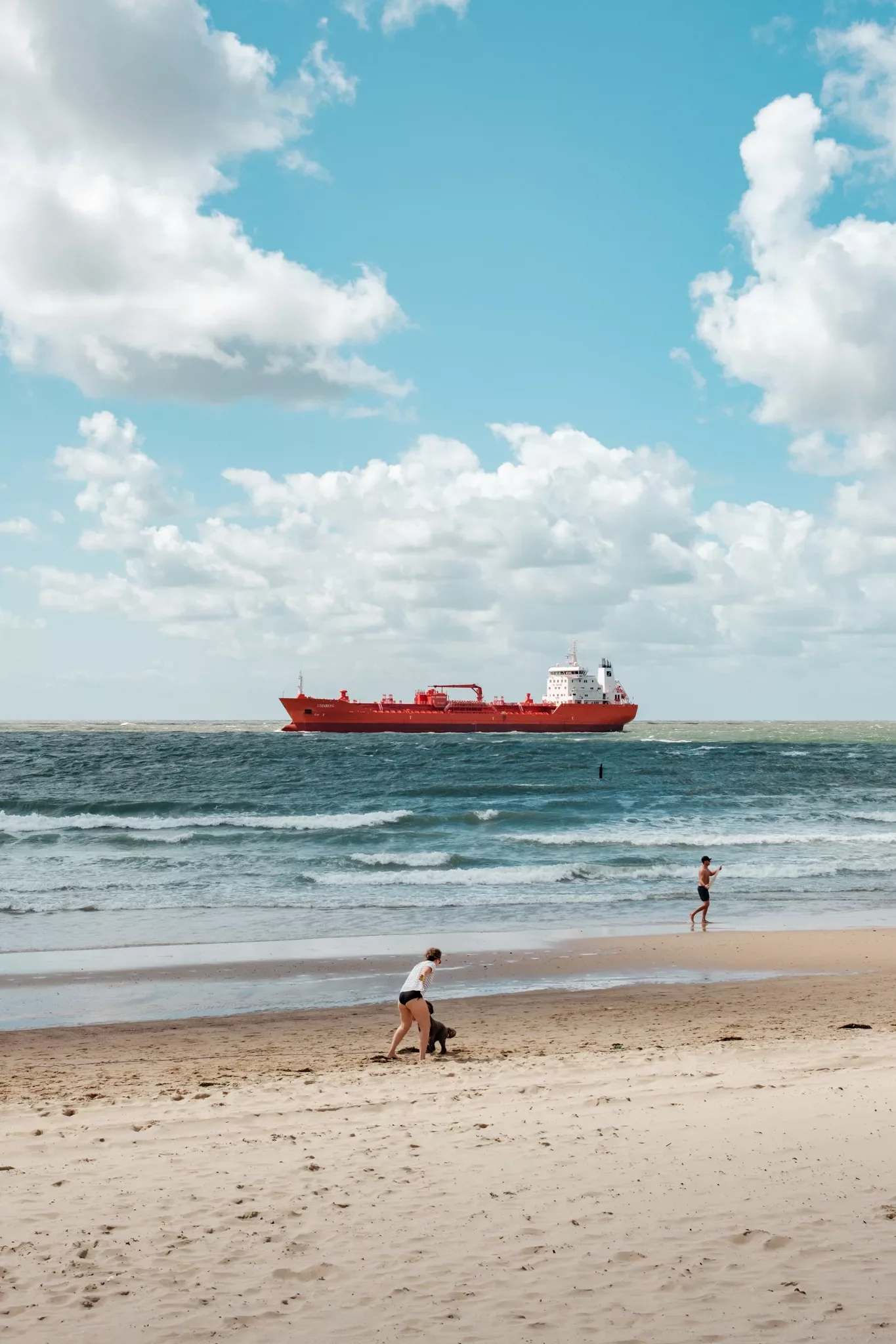 Red boat and beach – Zoutelande (2025)