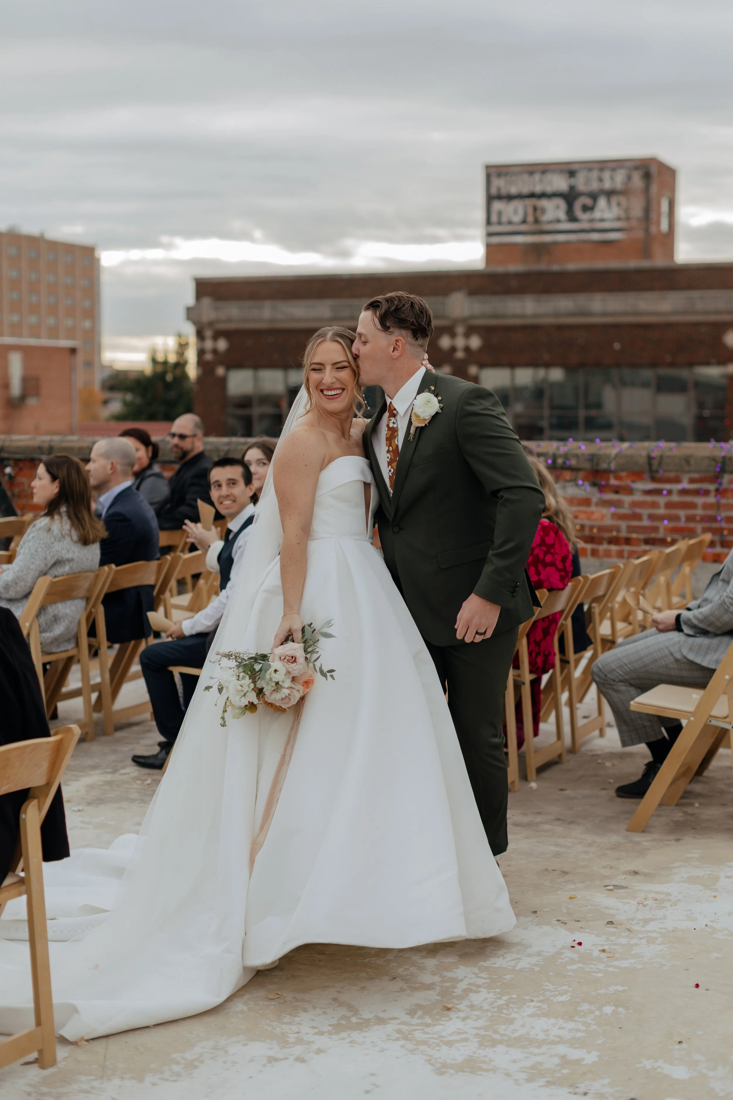 jordan-and-austin-wedding-sneak-peeks-66.jpg