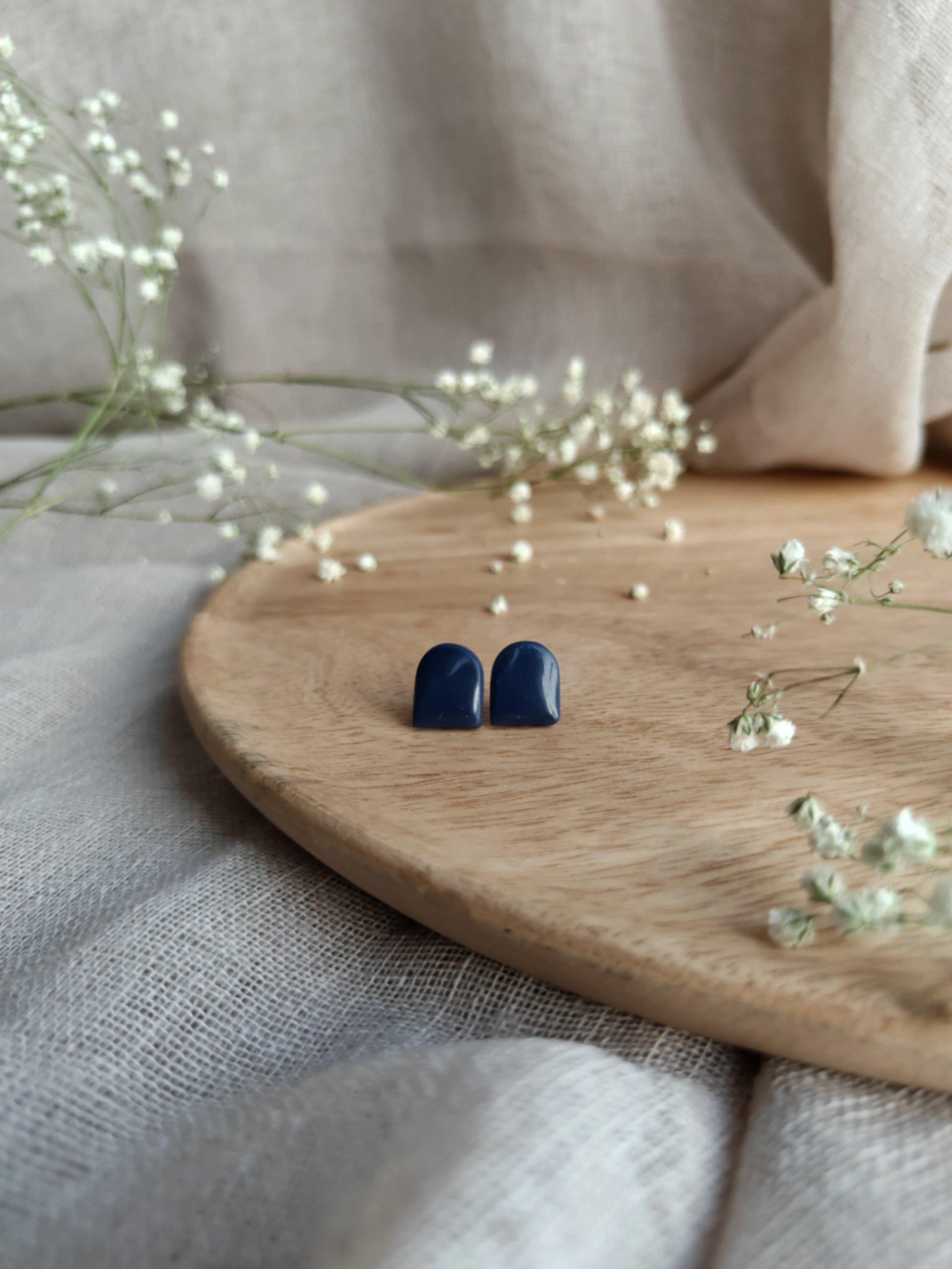 SANIA — kaari nappikorvakorut