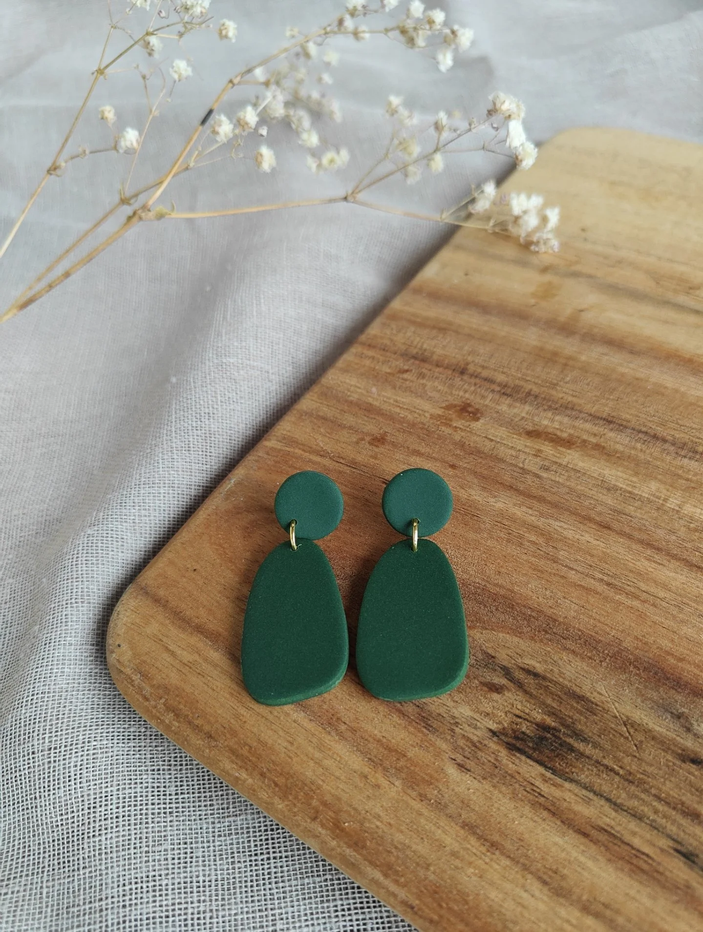 MANTA  — yksiväriset roikkuvat korvakorut