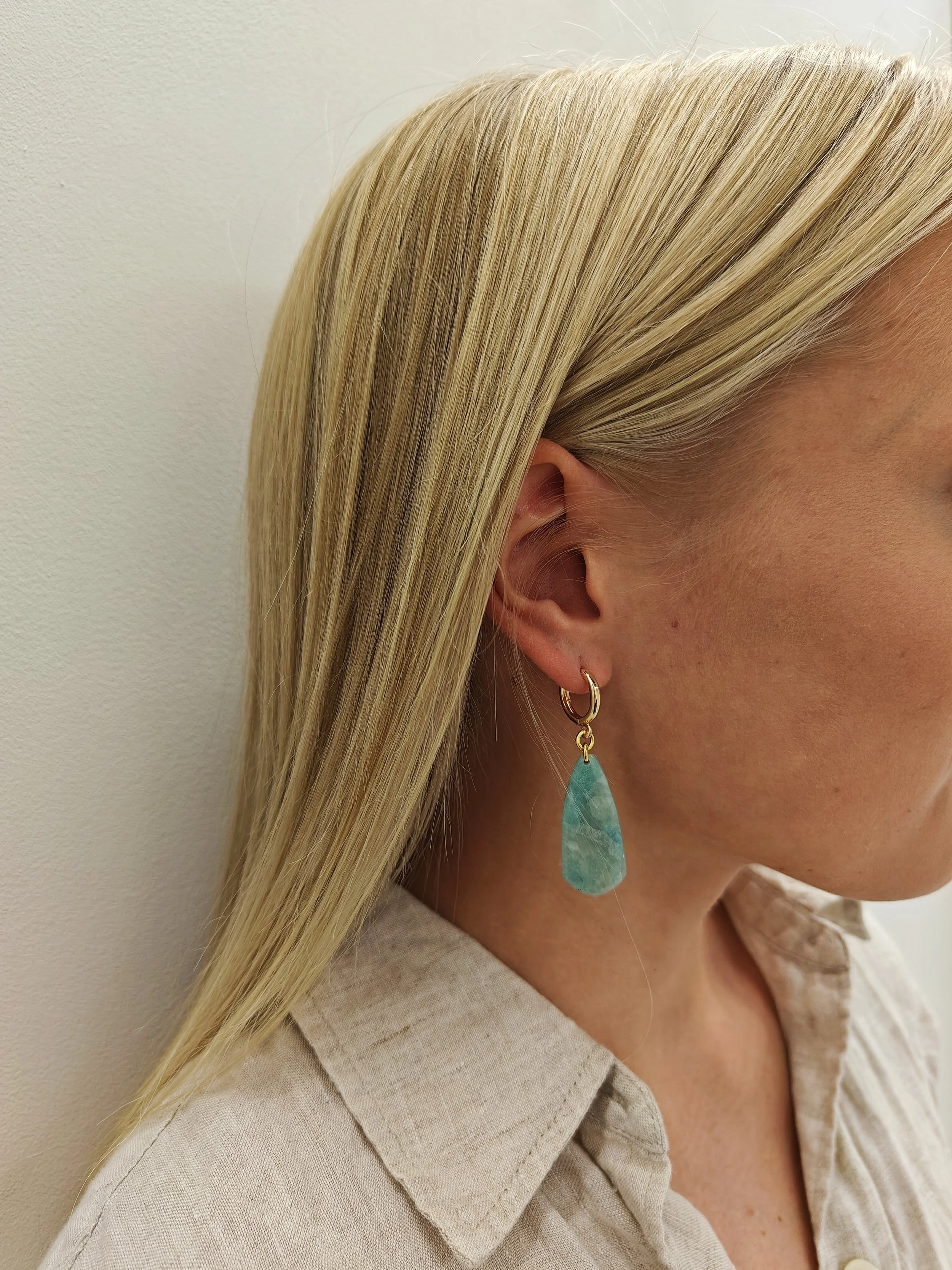 MOONA - marmoripintaiset korvakorut