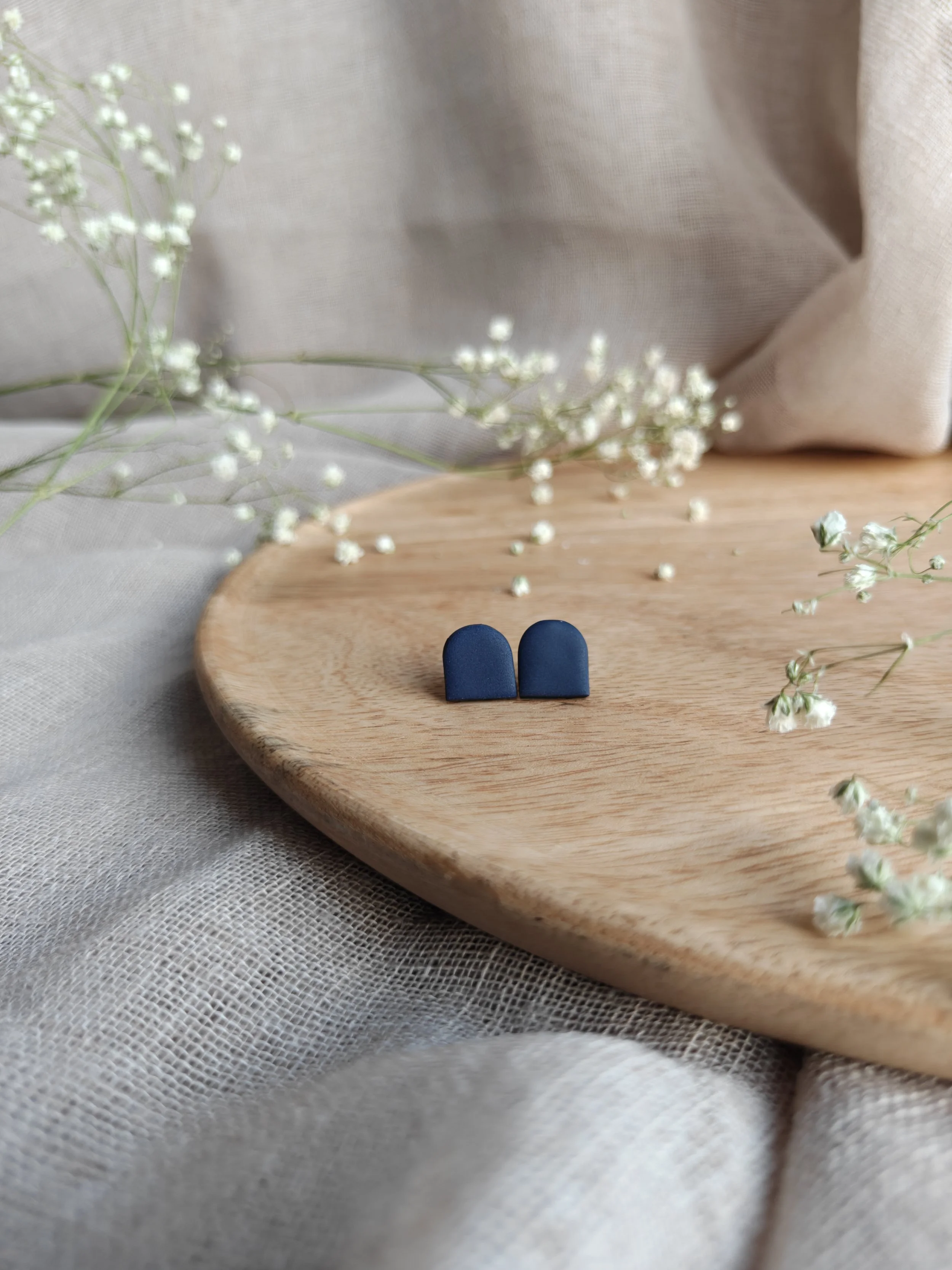 SANIA — kaari nappikorvakorut