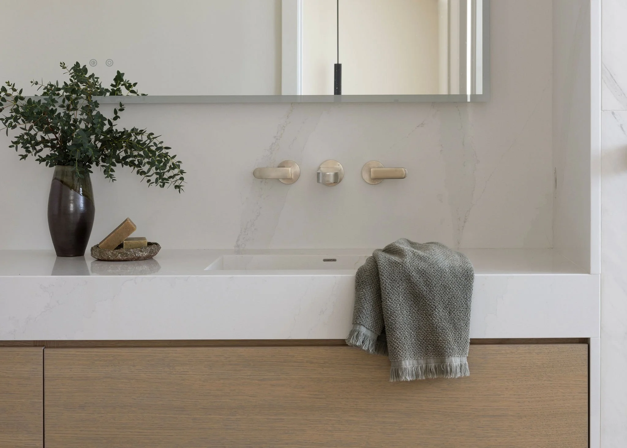 Studio Lunarey - Remodel- Bathroom- Redwood - City.jpg