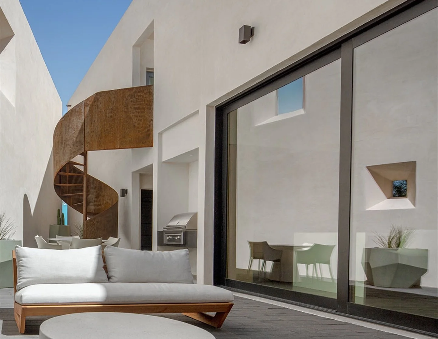 Ending the year with open views and thoughtful details, and welcoming a new year of fresh ideas and elevated living. 

#premiumwindows #premiumdoors #modernhome #luxuryhomes #slidingdoors