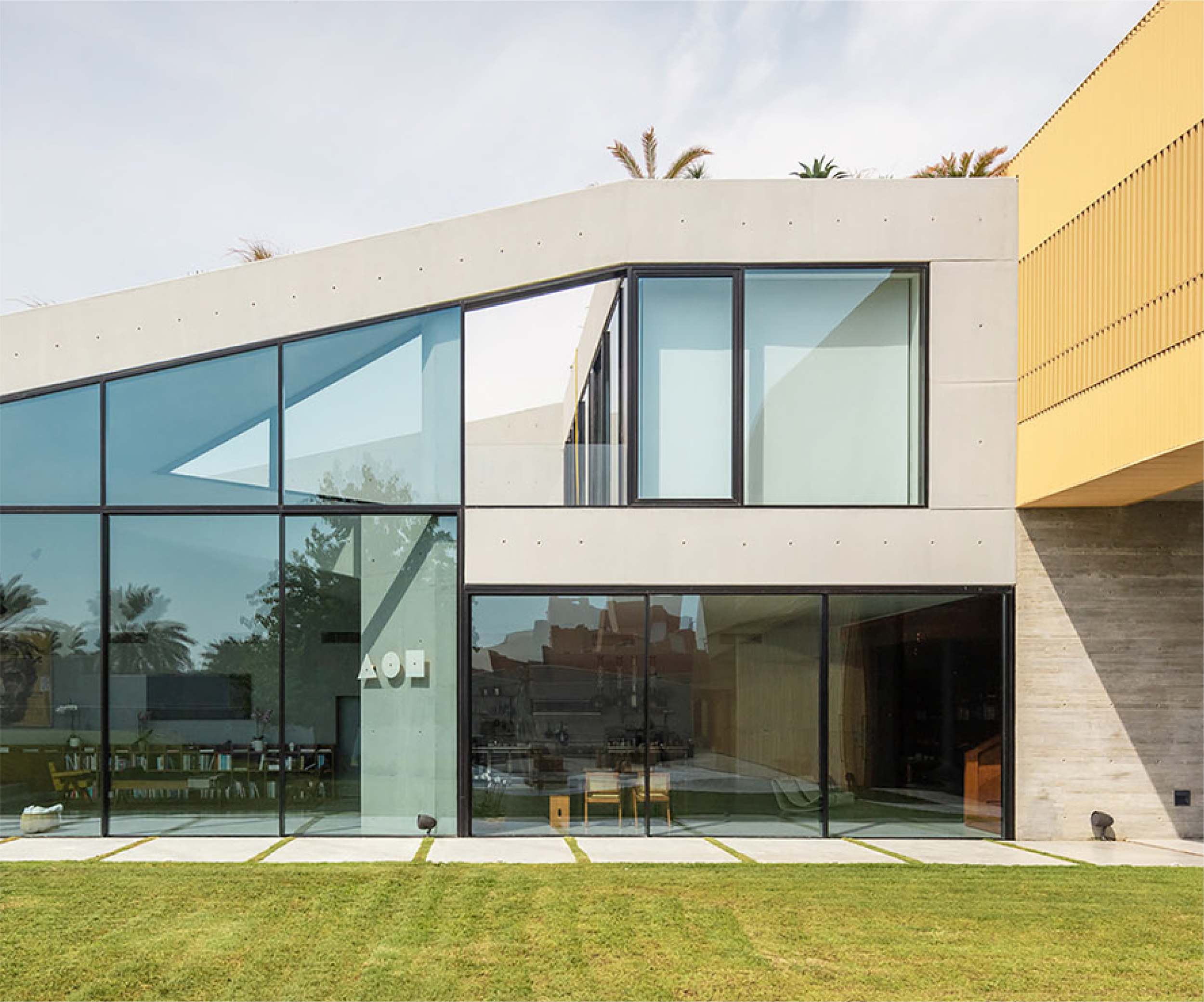 Product Feature: Panoramic Sliding Door