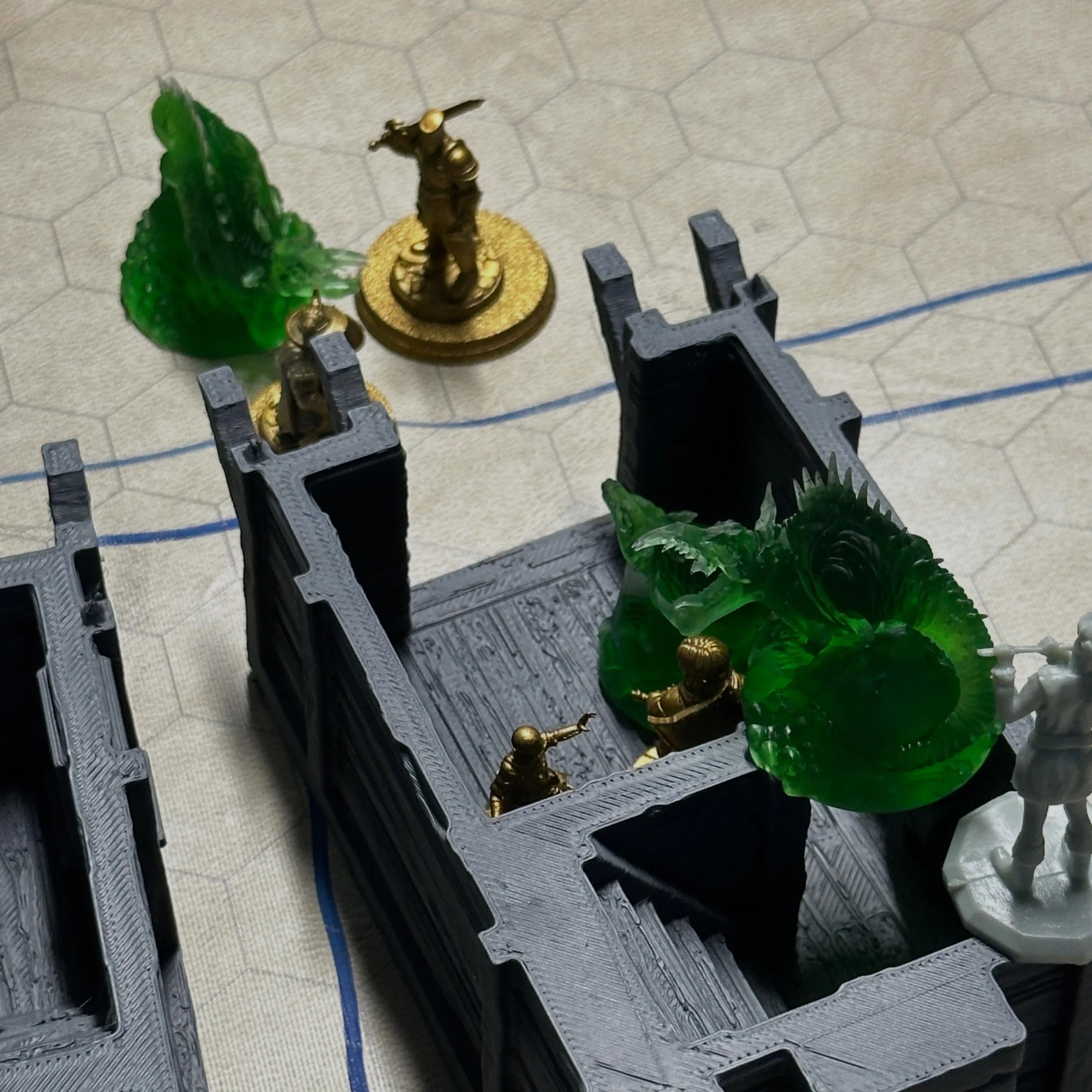 This past Saturday my first game was running D&amp;D Hellfire Club Book 3 for @fishbowl_studio_prints. As a DM, it&rsquo;s fun to see how different groups take on the same challenges in different ways. I did add some zombies, but there was a little m