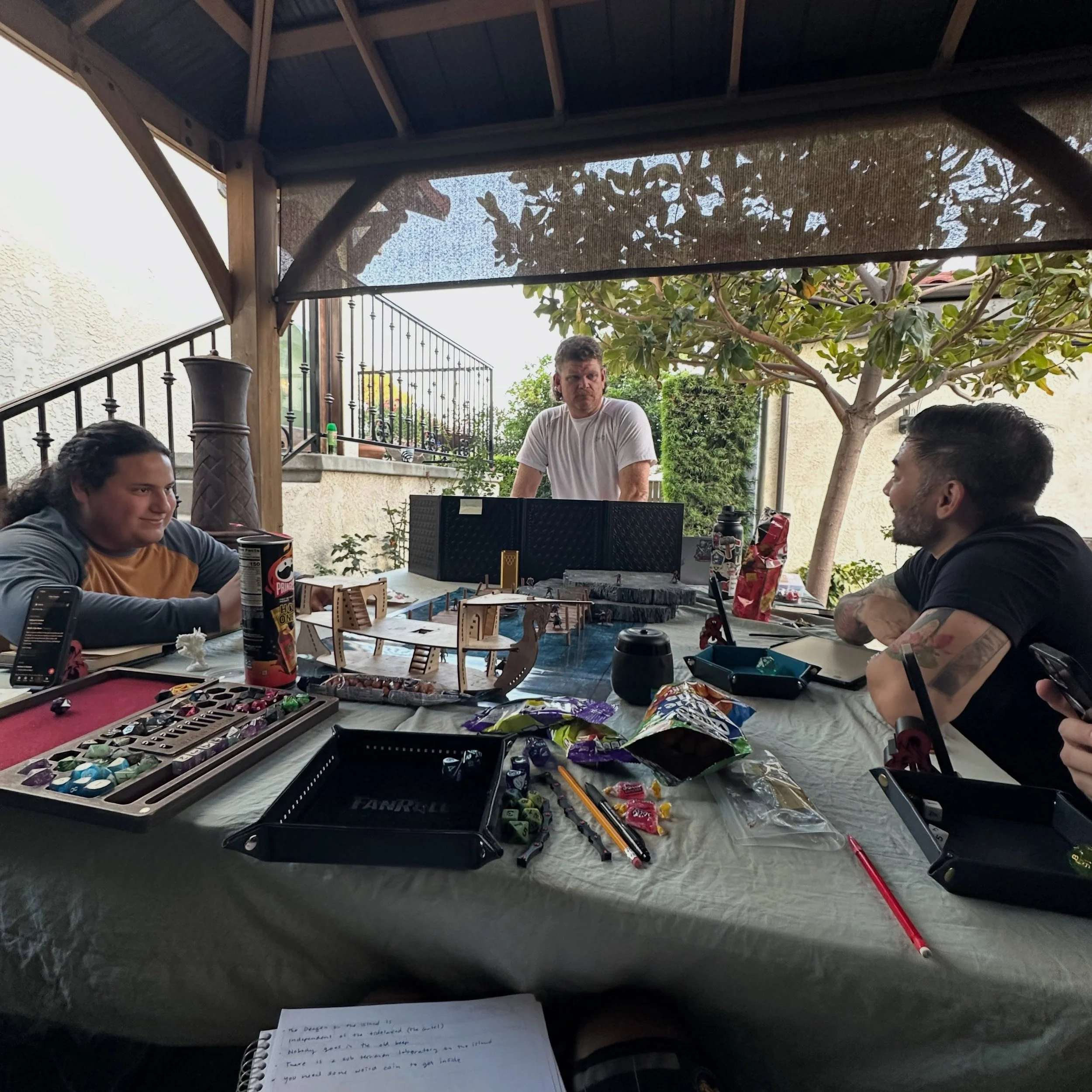 Jumped in as an NPC for @mr_tp22 game. Special terrain keep appearance created by @johnwaynenorton 

Took a little bit of time to get on a ship, but once we hit the island, it was not stop monster encounters. #dnd #socaldnd 

I Stopped by @guildhallw