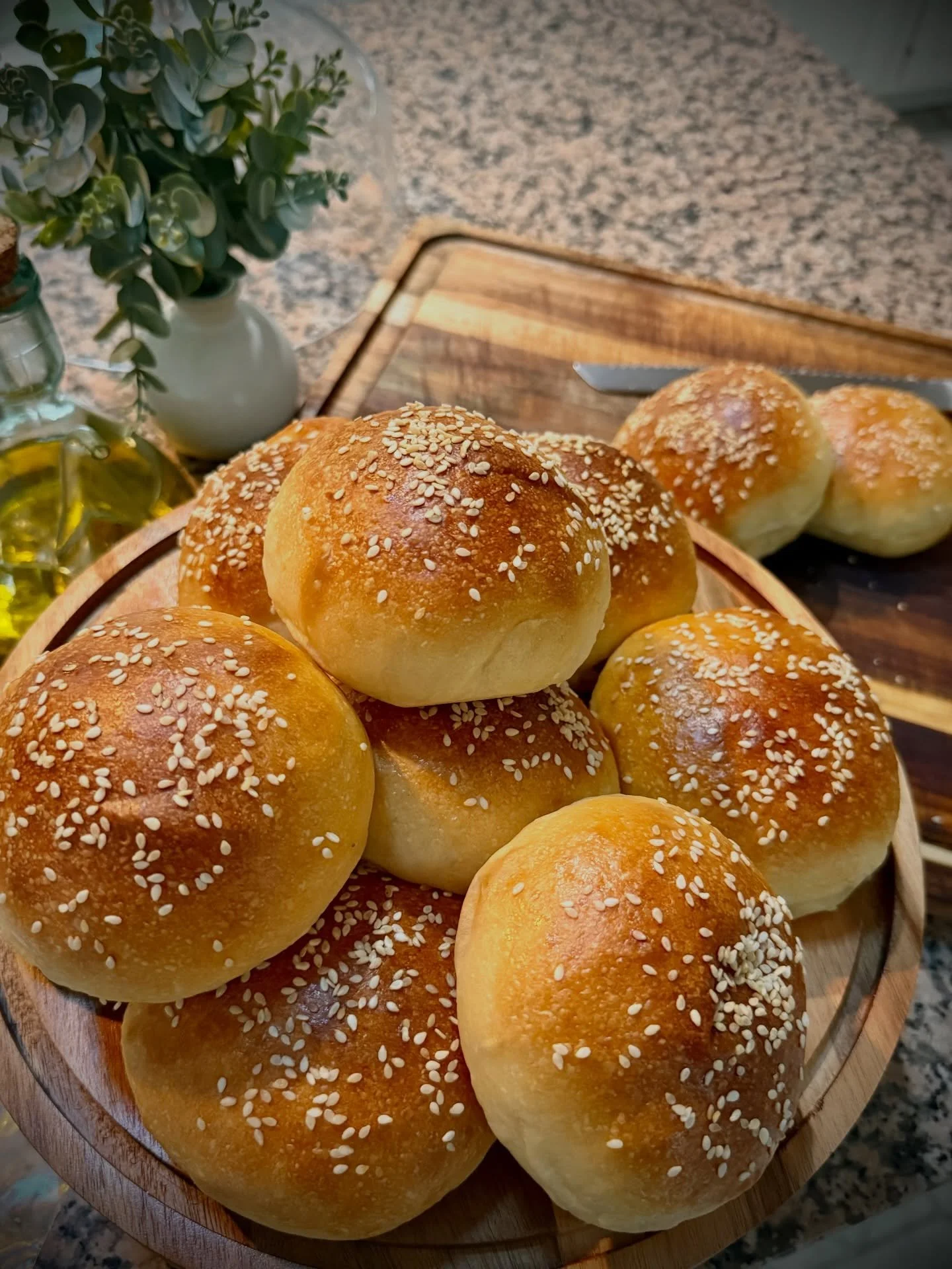 Sourdough Burger buns on repeat for the summer ☀️🍔

Best part - husband AND kid approved! Order now for your next gathering

#burgers #flourstormbakery #sourdough #sourdoughbuns