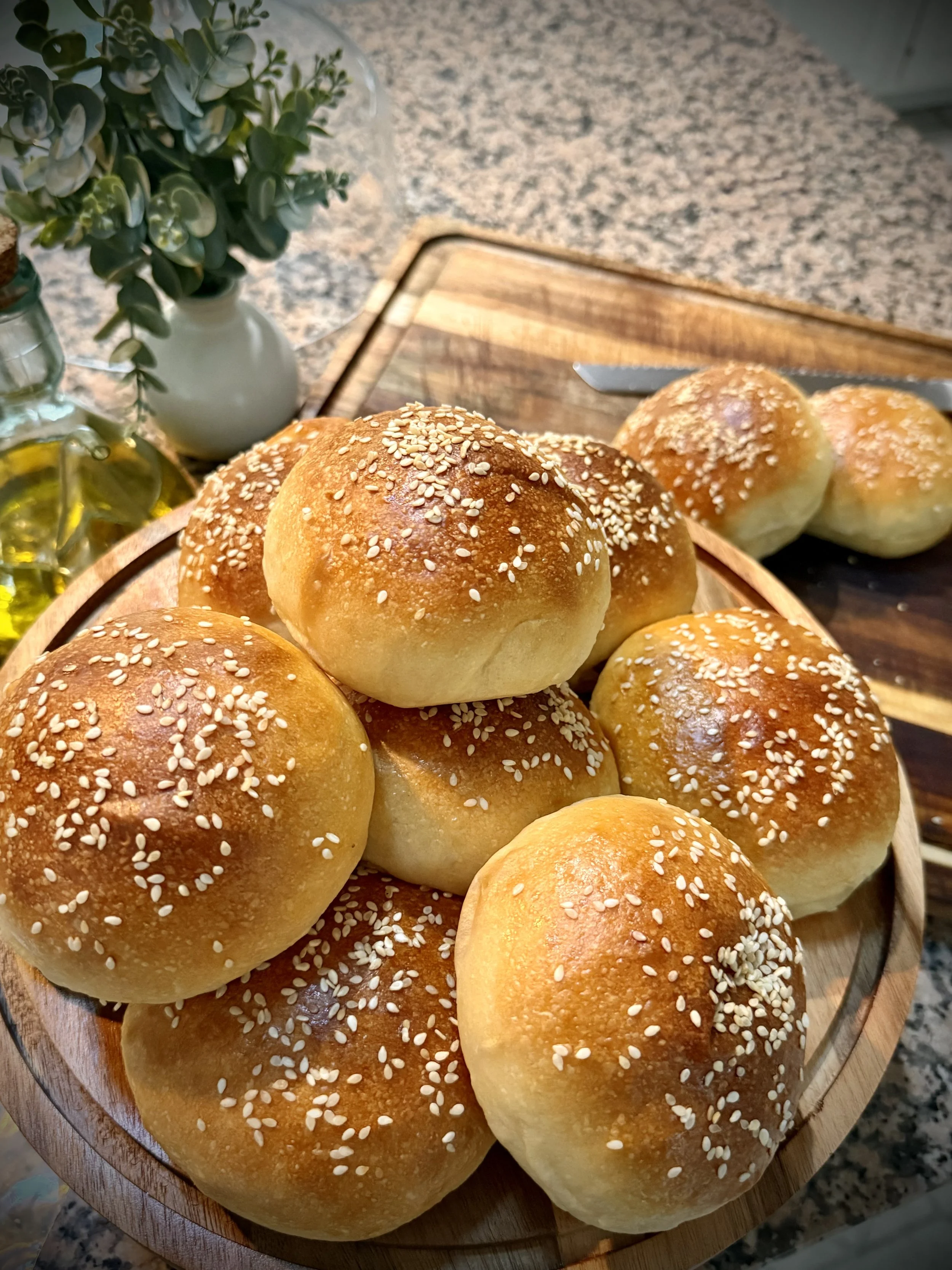 Burger buns (8)