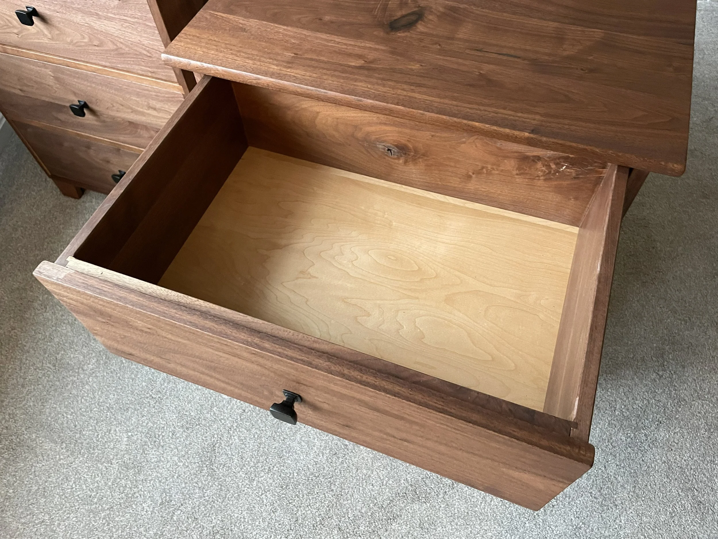 WalnutNightstands03.jpeg