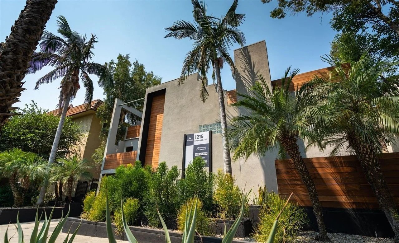 1215 N Sweetzer Ave | West Los Angeles, CA 90069