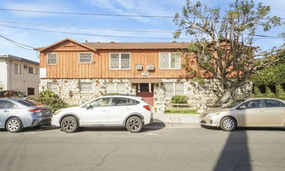 15445-15461 Moorpark St | Sherman Oaks, CA 91403