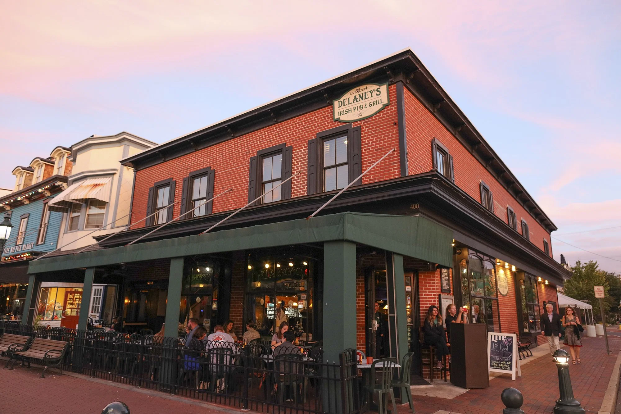 Delaney’s Irish Bar &amp; Grill