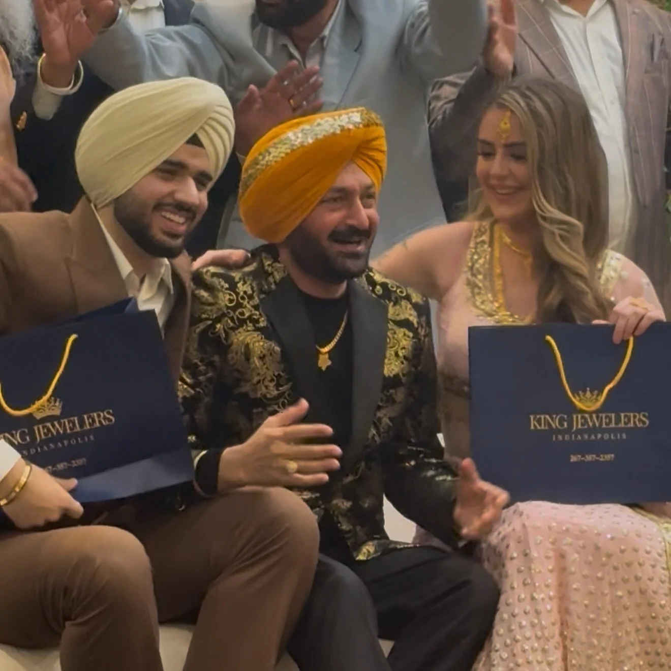 The Legendary Malkit Singh Lights Up the Night  @malkitsingh_goldenstar 
The iconic Malkit Singh brought unmatched energy and golden charm to the Mitika Dhunna Foundation&rsquo;s Diwali Gala 2025, turning the celebration into a night to remember.
A t