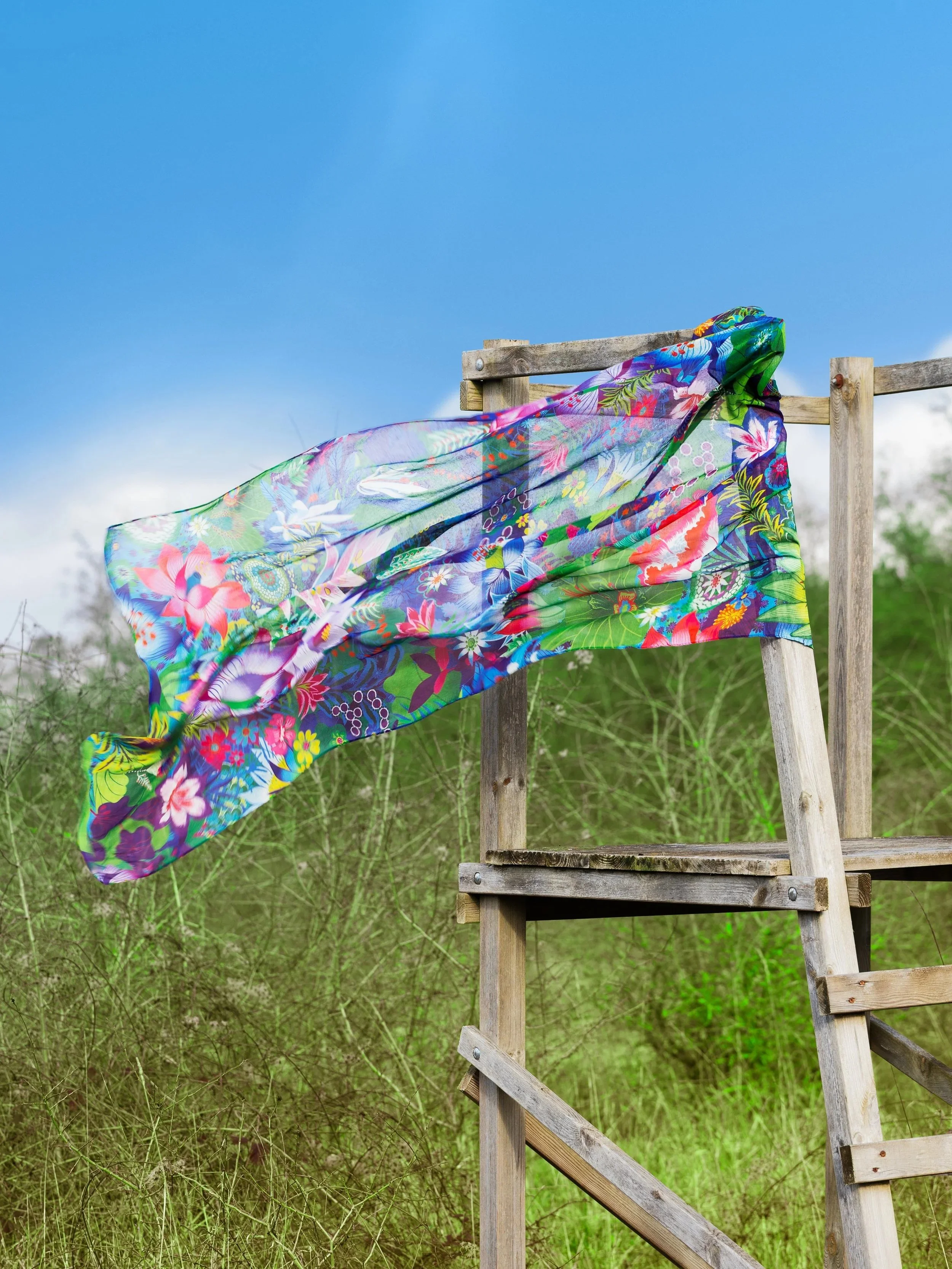 Le foulard Balade Fleurs d'eau de Pylones