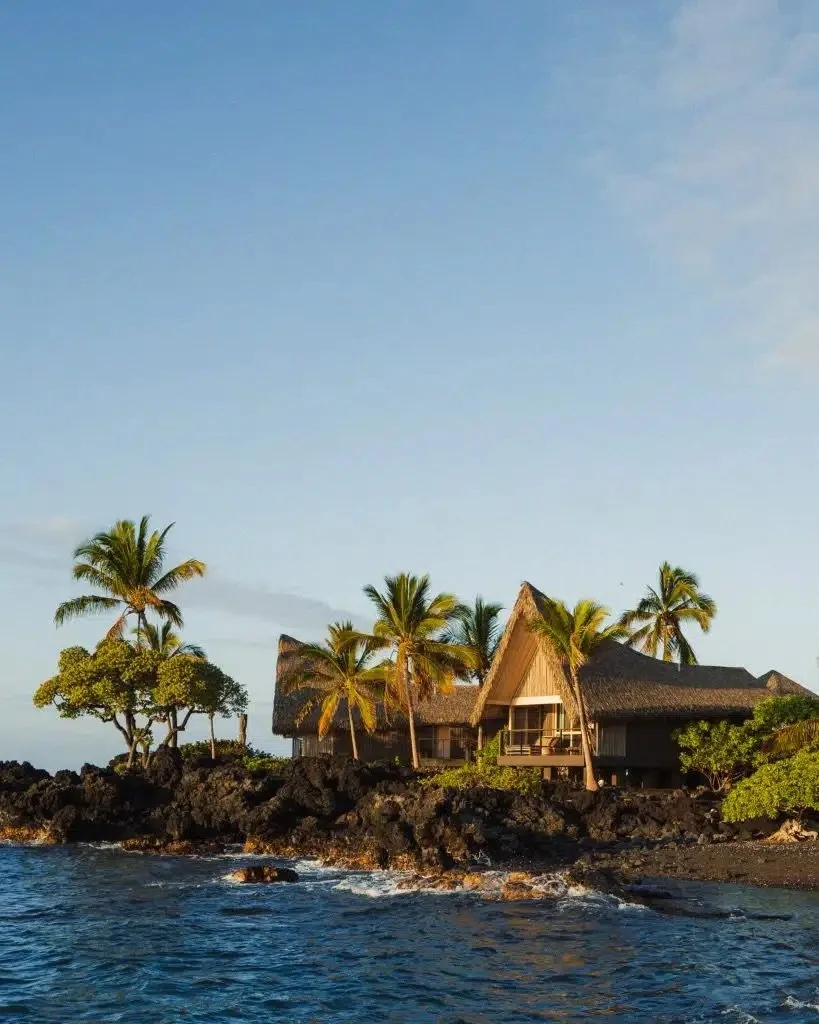 If you think you&rsquo;ve &ldquo;done&rdquo; Hawaii, Rosewood Kona Village will make you reconsider.

Set along Kahuwai Bay on the Big Island&rsquo;s Kona Coast, the resort is composed entirely of standalone hale inspired by traditional Hawaiian arch