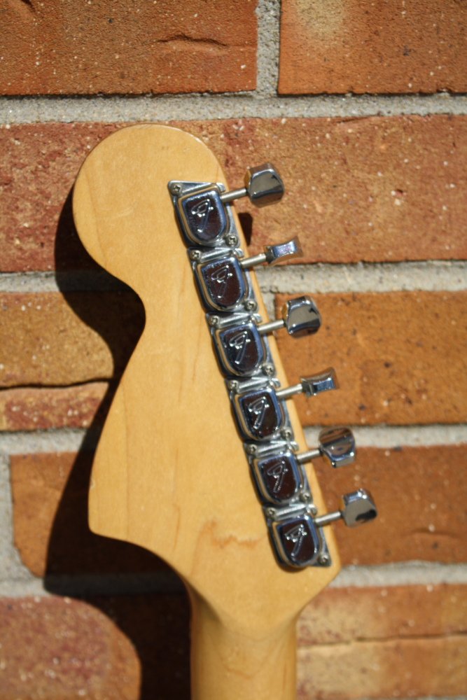 73 Fender Strat Sunburst_HS back.JPG
