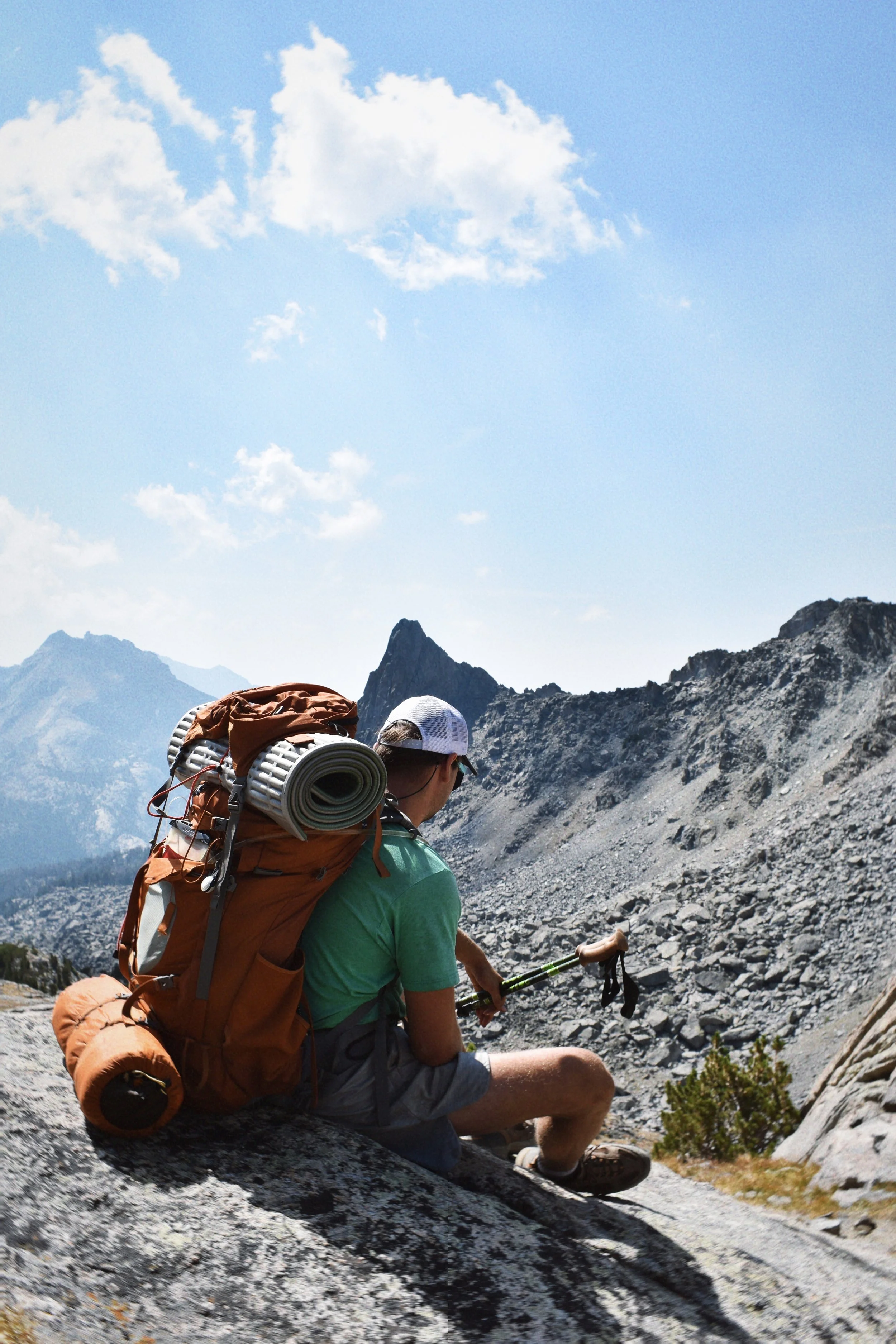 hiking_1.jpg