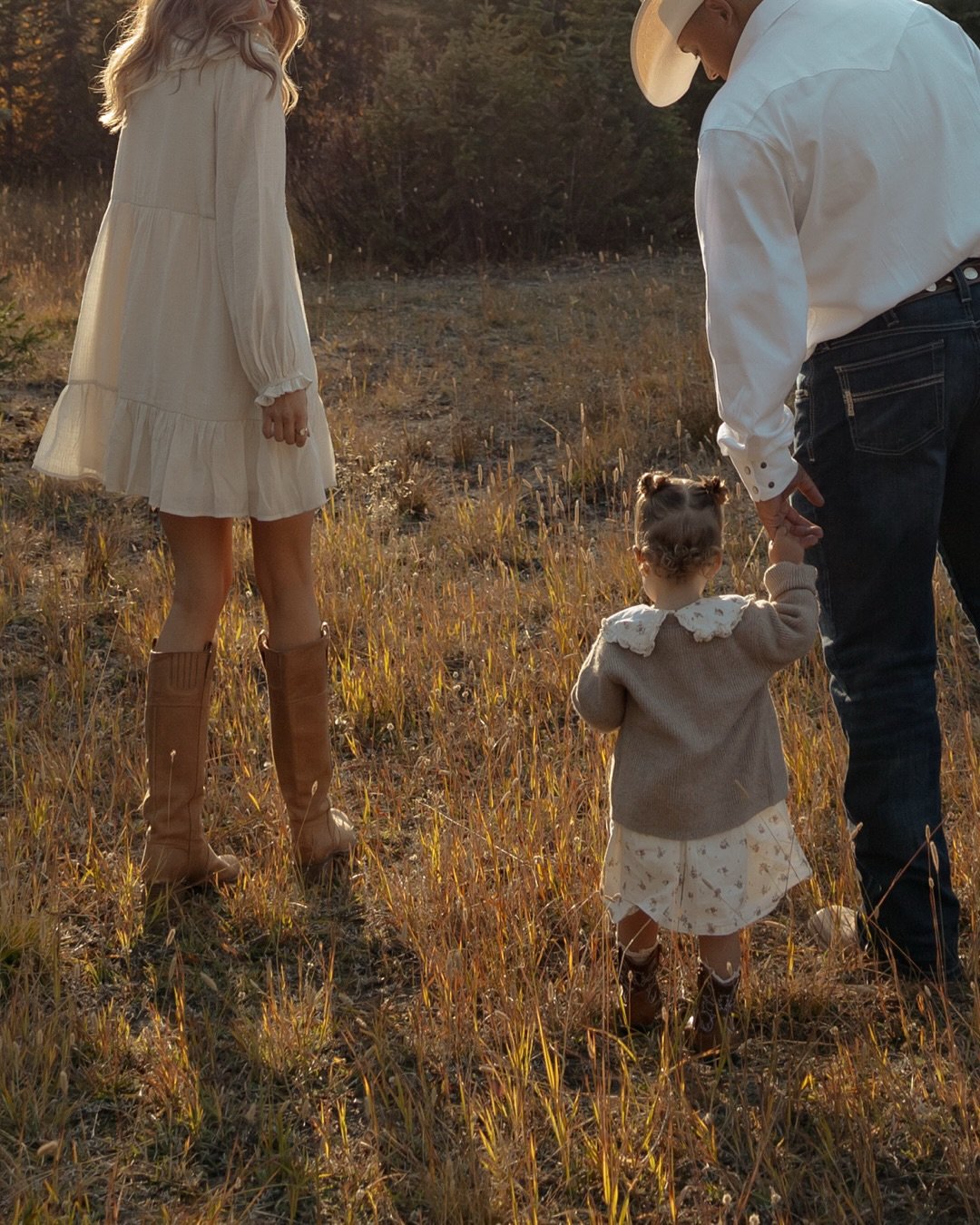 really big feelings about the next couple months full of family sessions