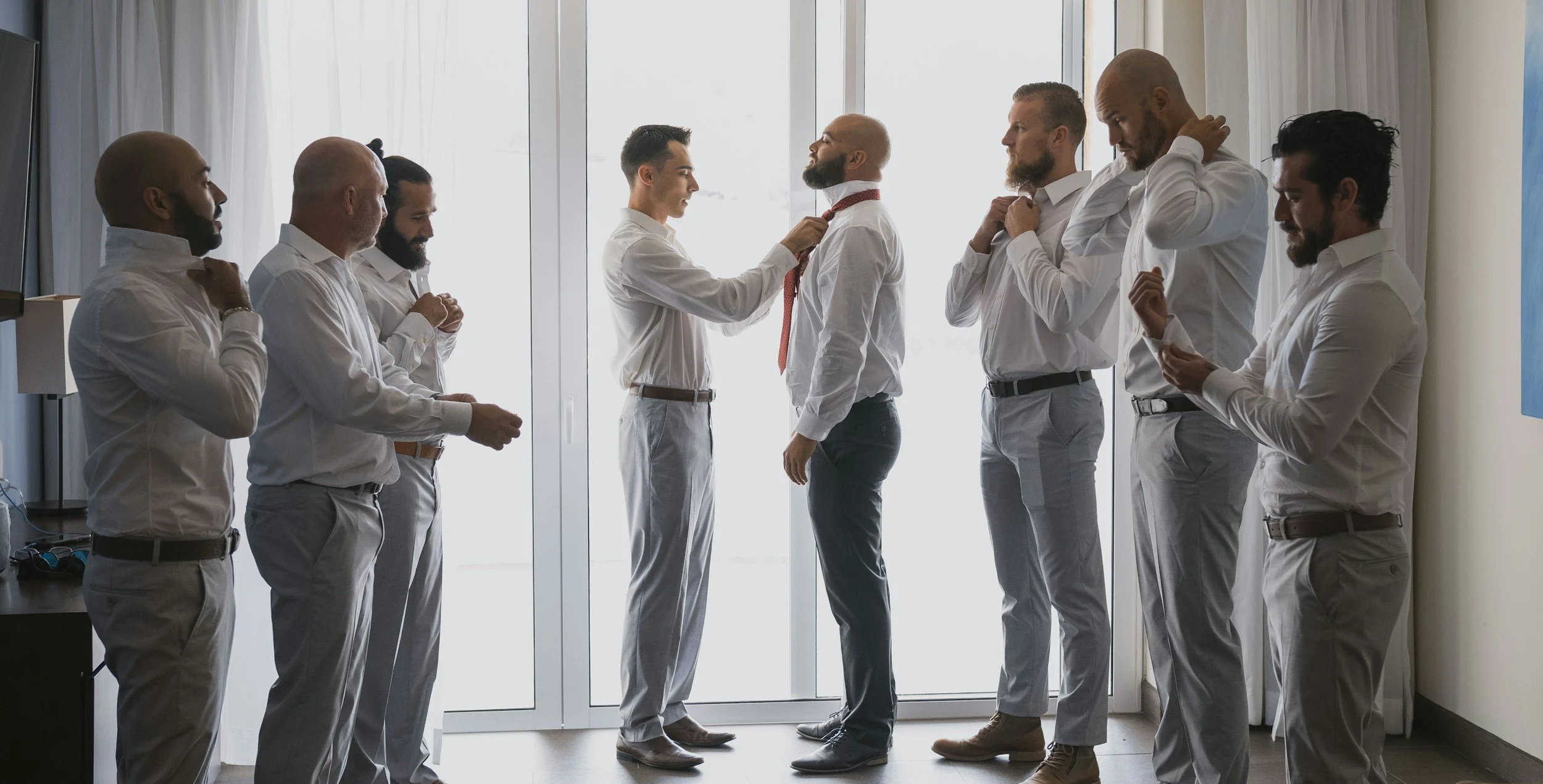 Why a Golf Simulator Is the Perfect Addition to Your Wedding Day Groom Prep