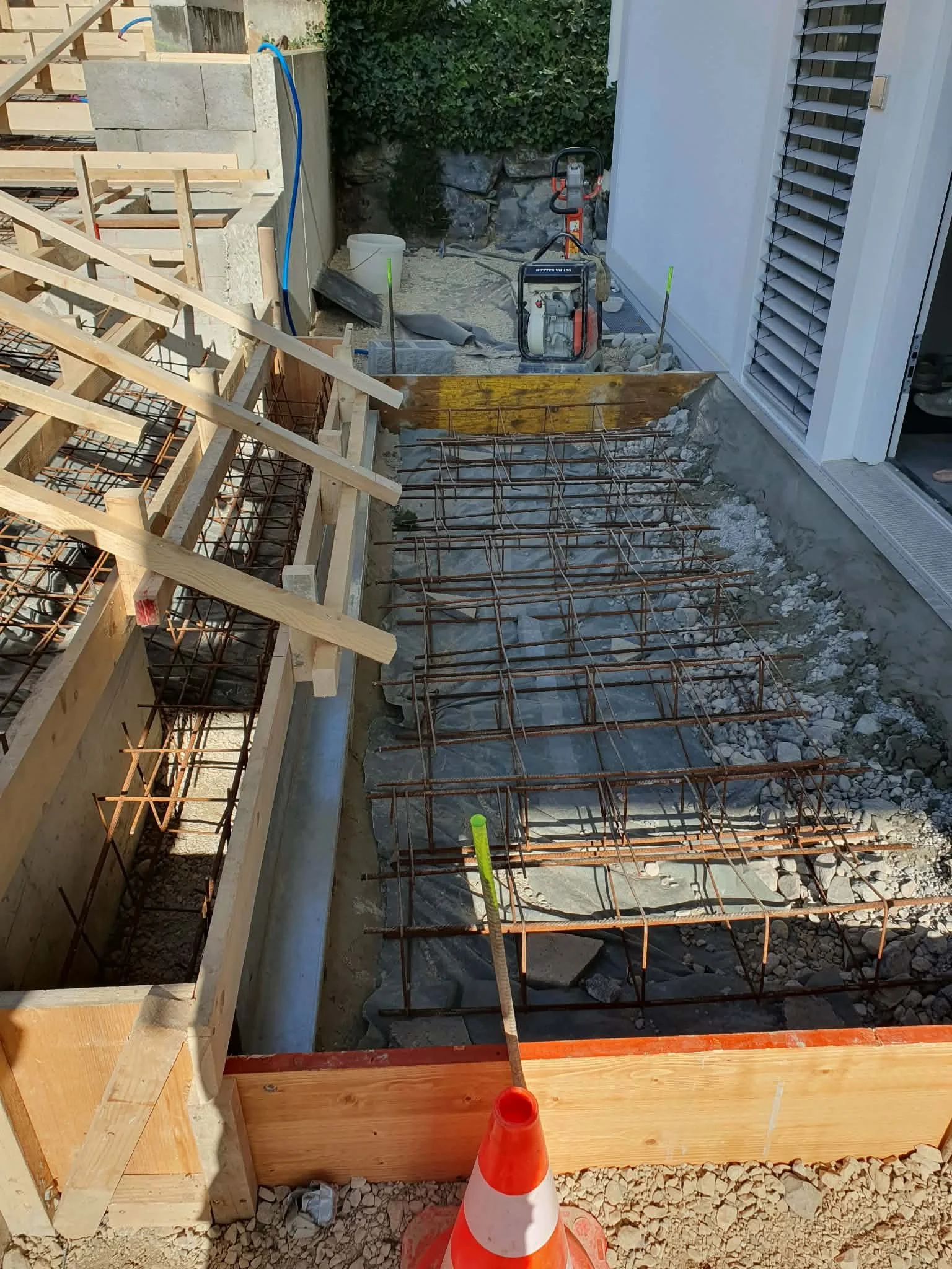 Coffrage sur-mesure pour un escalier