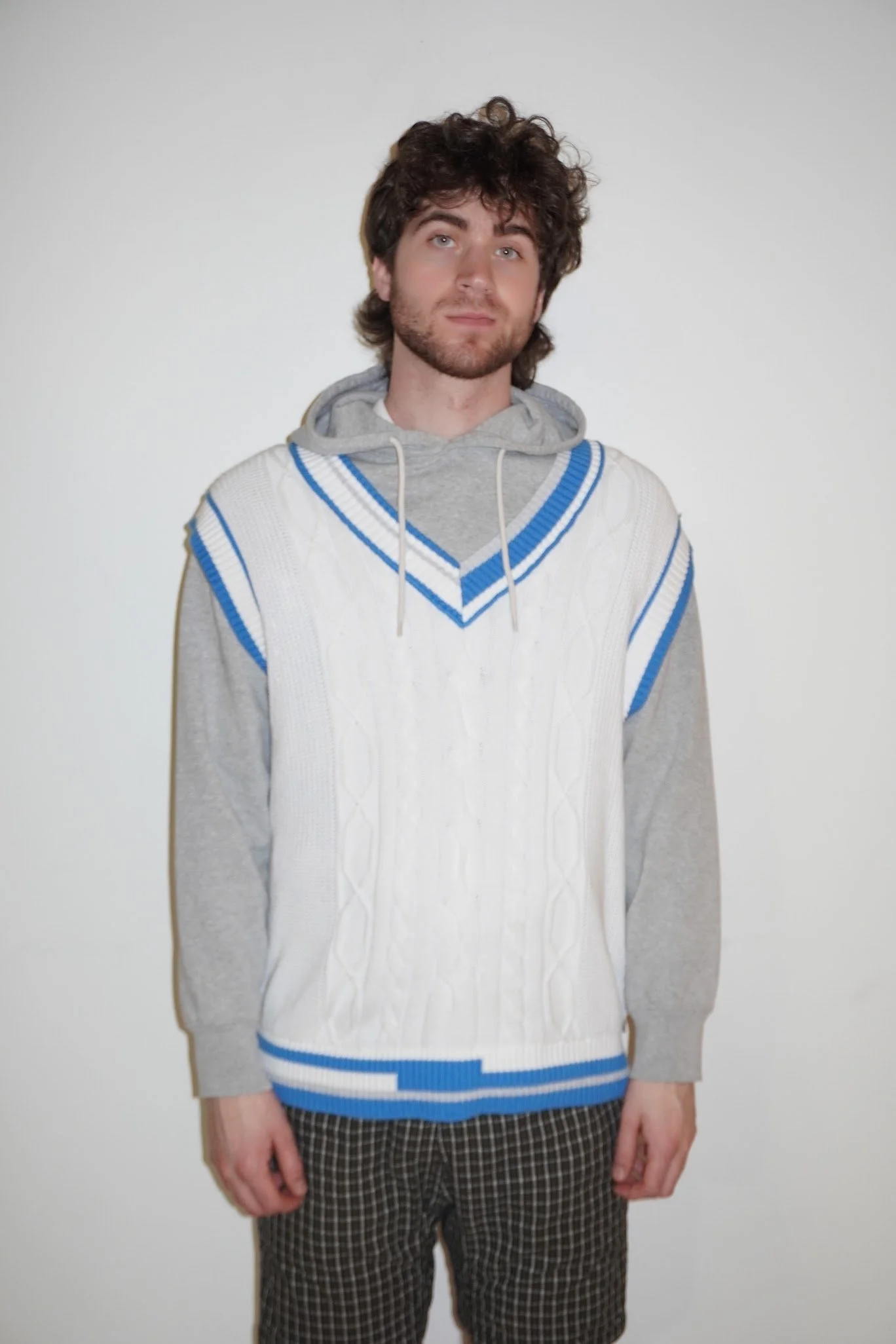 scotch & soda white and blue cableknit sweater vest