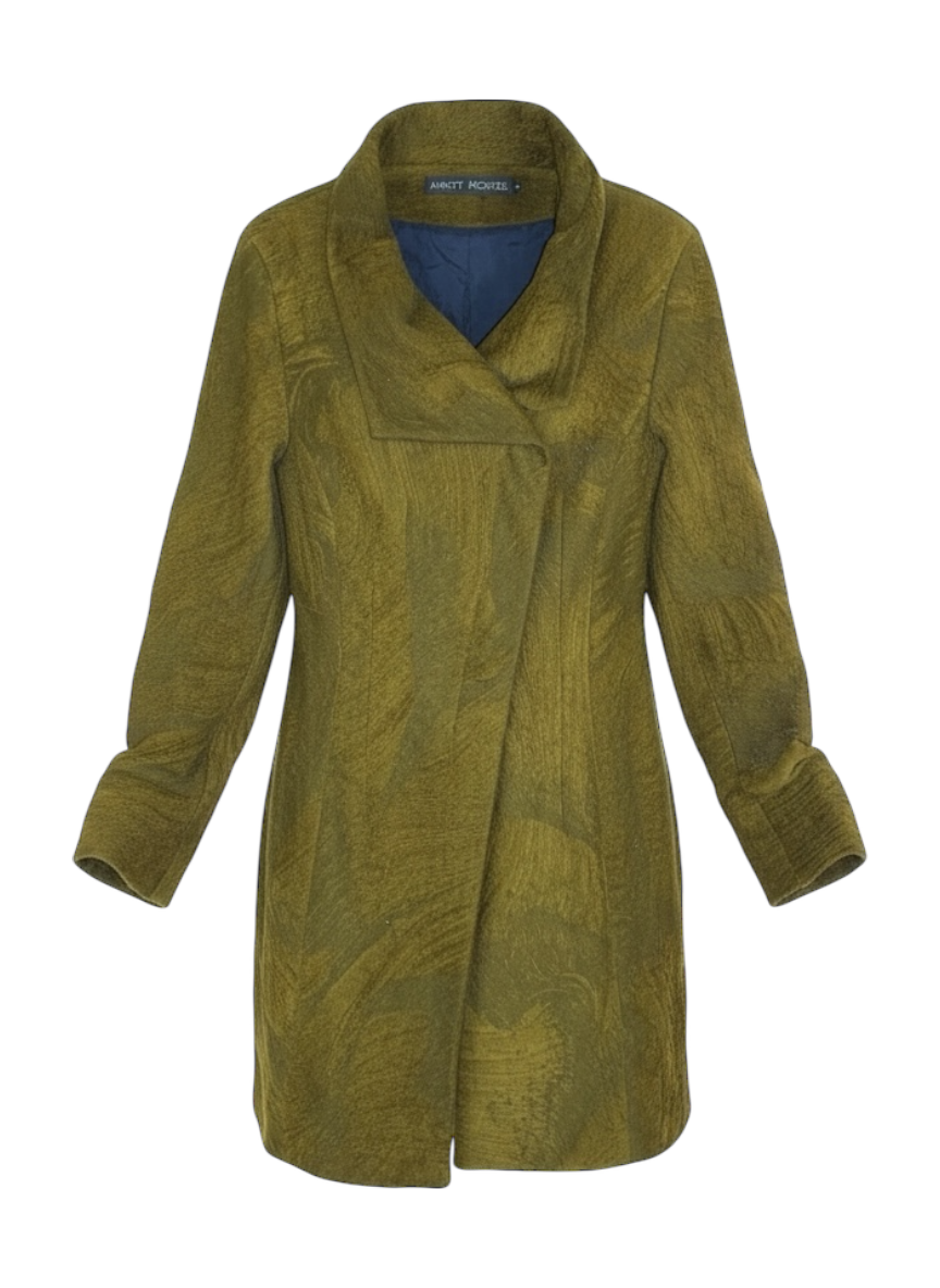 anett rostel trench coat.png